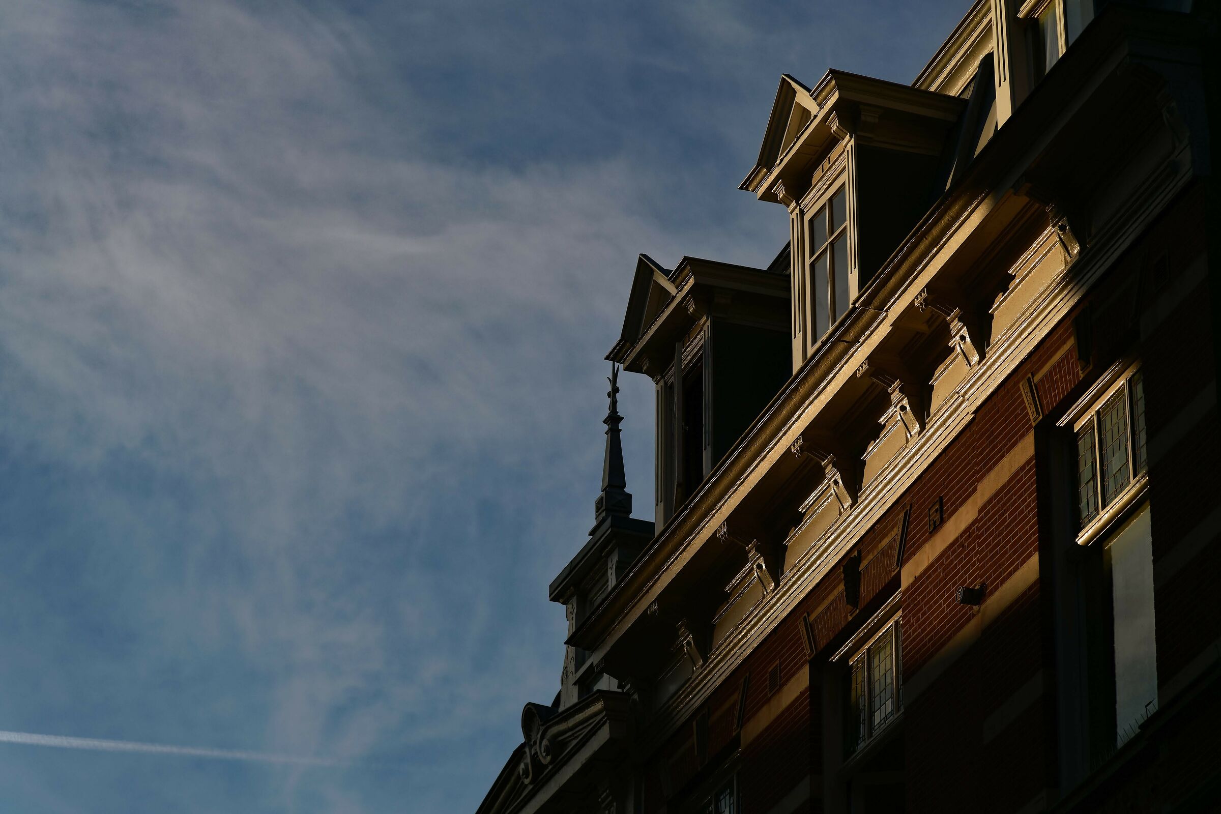 Cala il sole a l'Aia