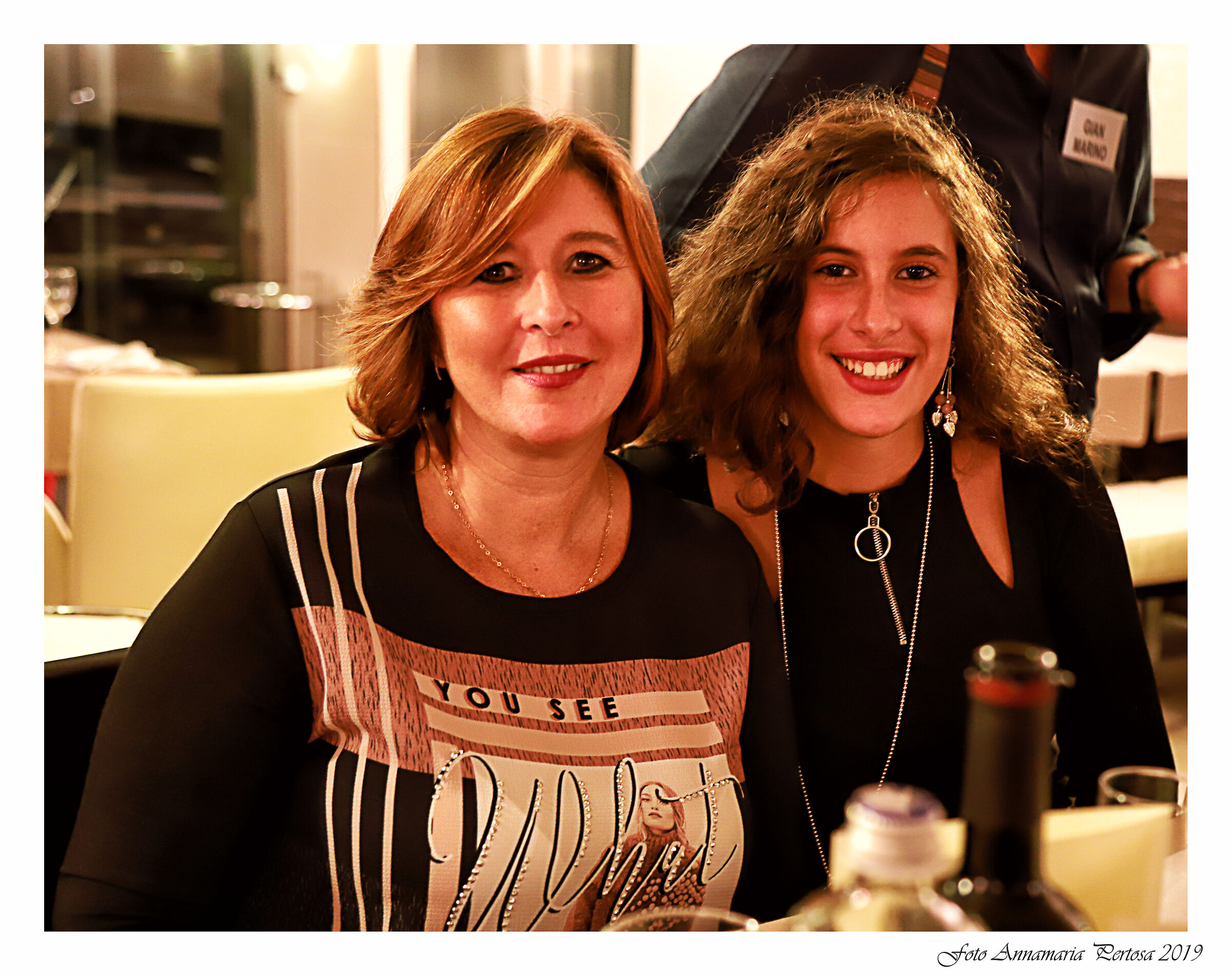 Madre e figlia come sorelle