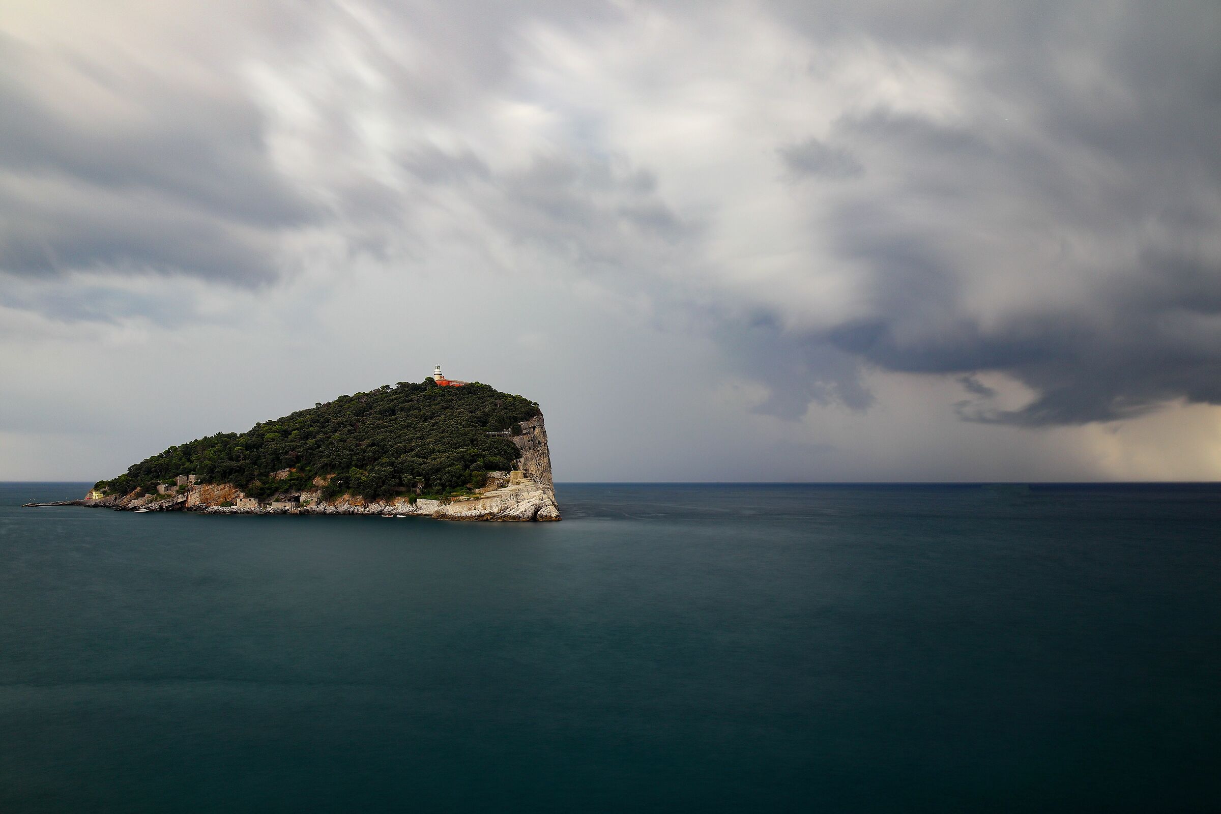 Il Tino in tempesta