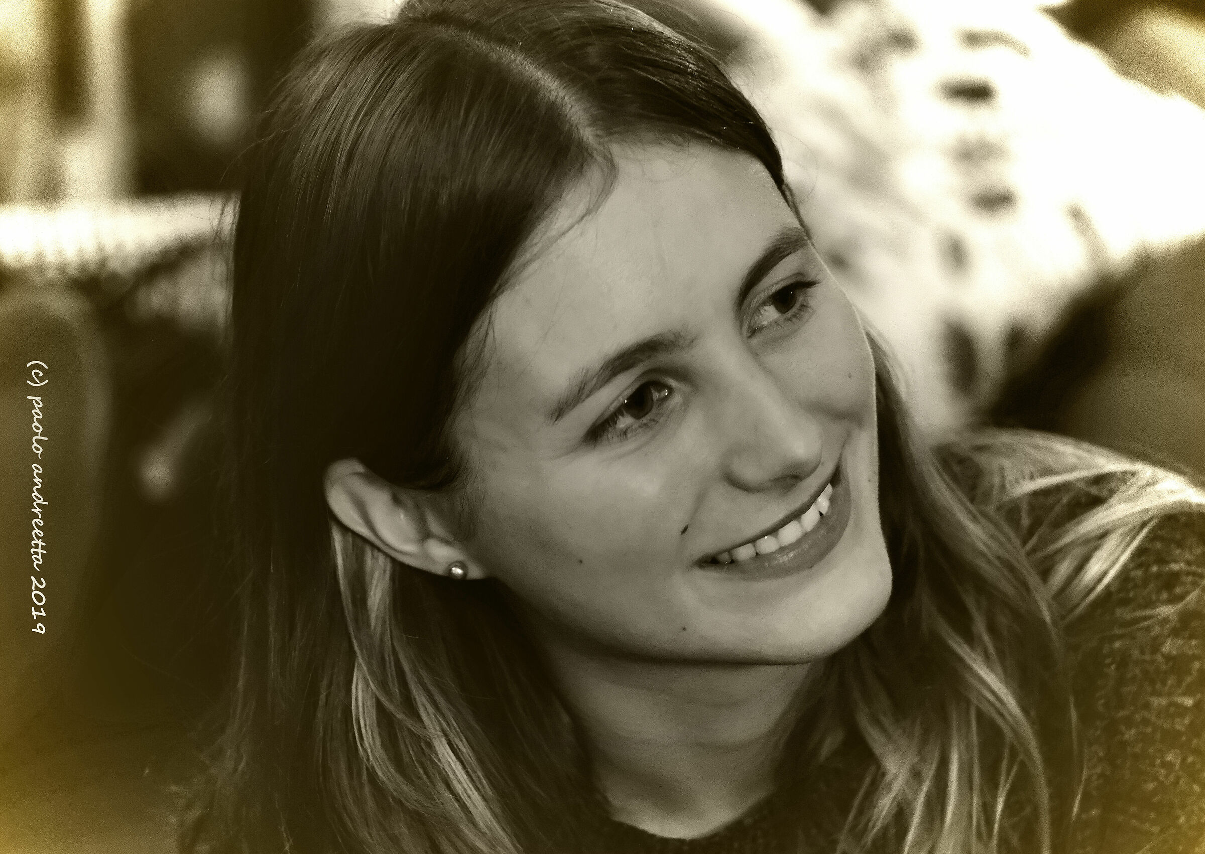 un sorriso da lontano nel tempo