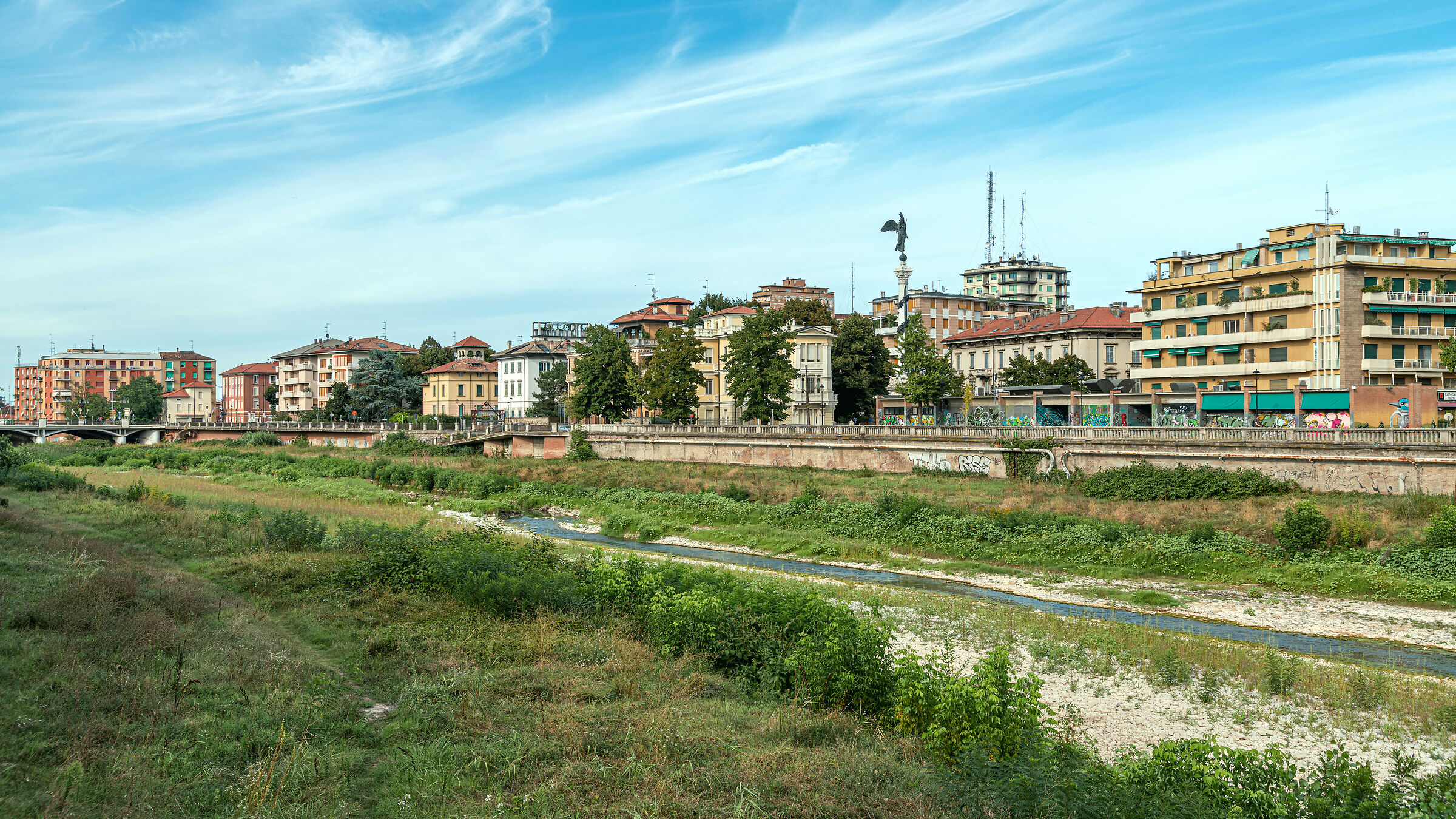 Pensilina-Lungoparma