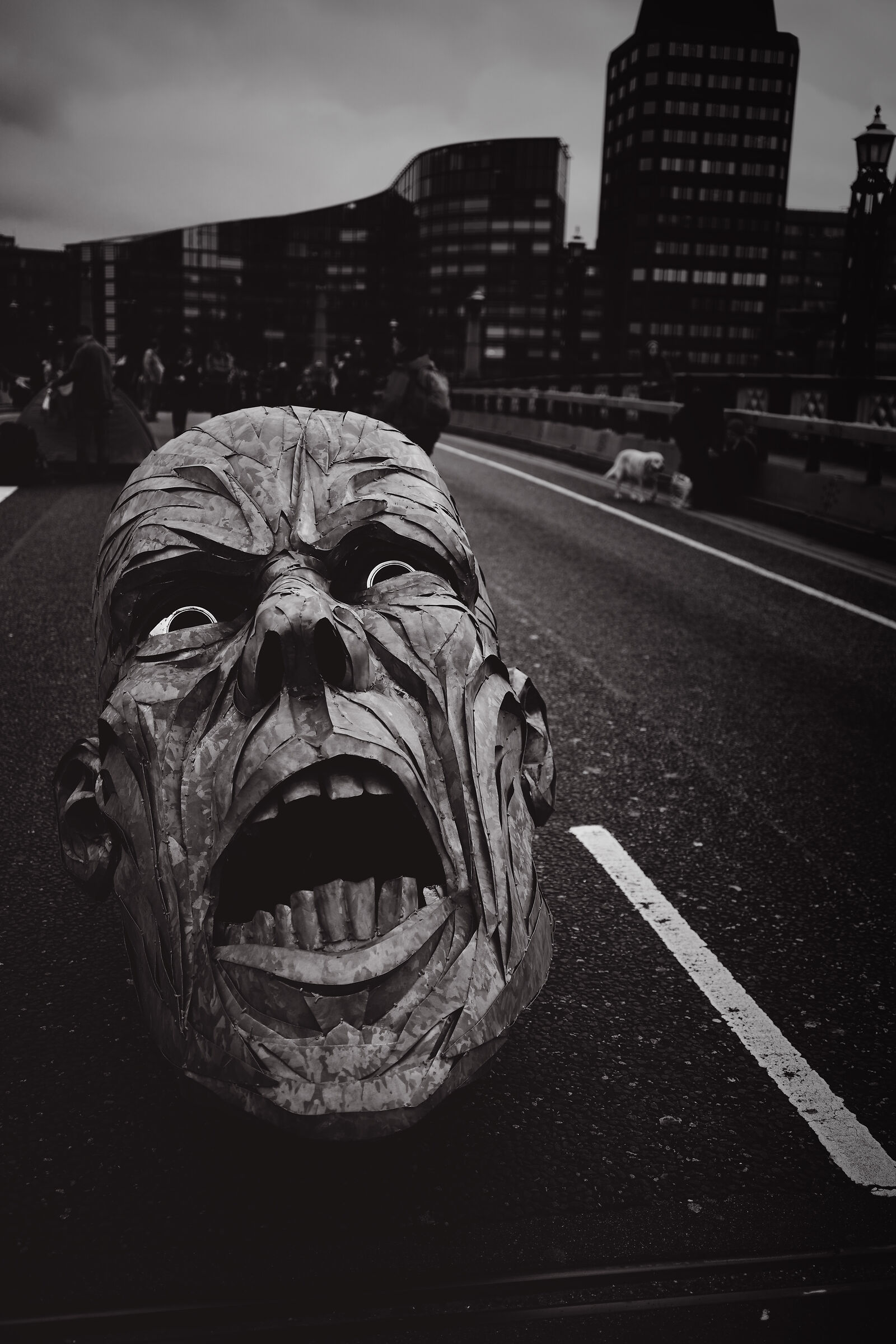 The rebel head "Manifestation of London 2019"