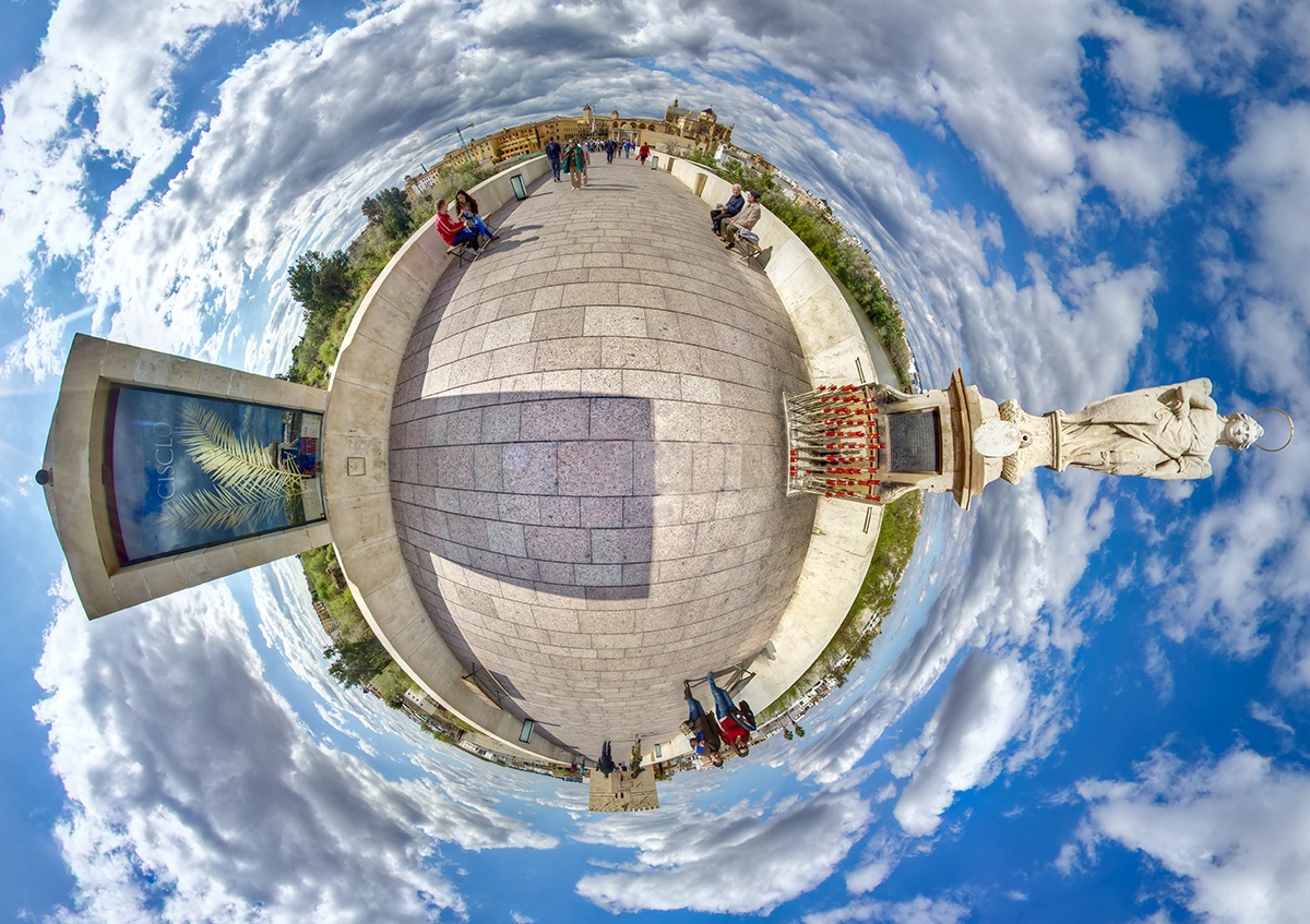 Cordoba Puente Romano - Little Planet