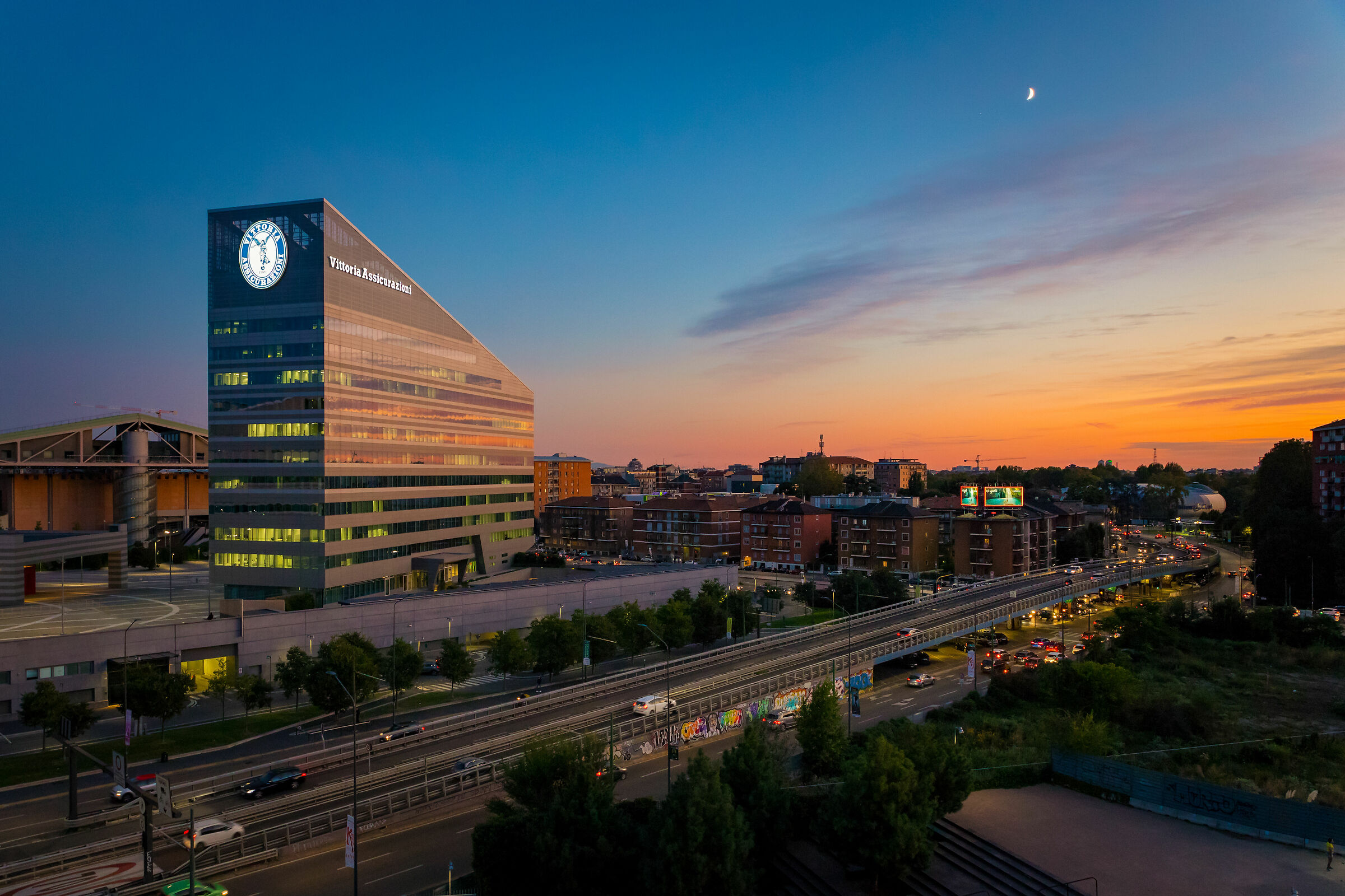 Serra Avenue at sunset