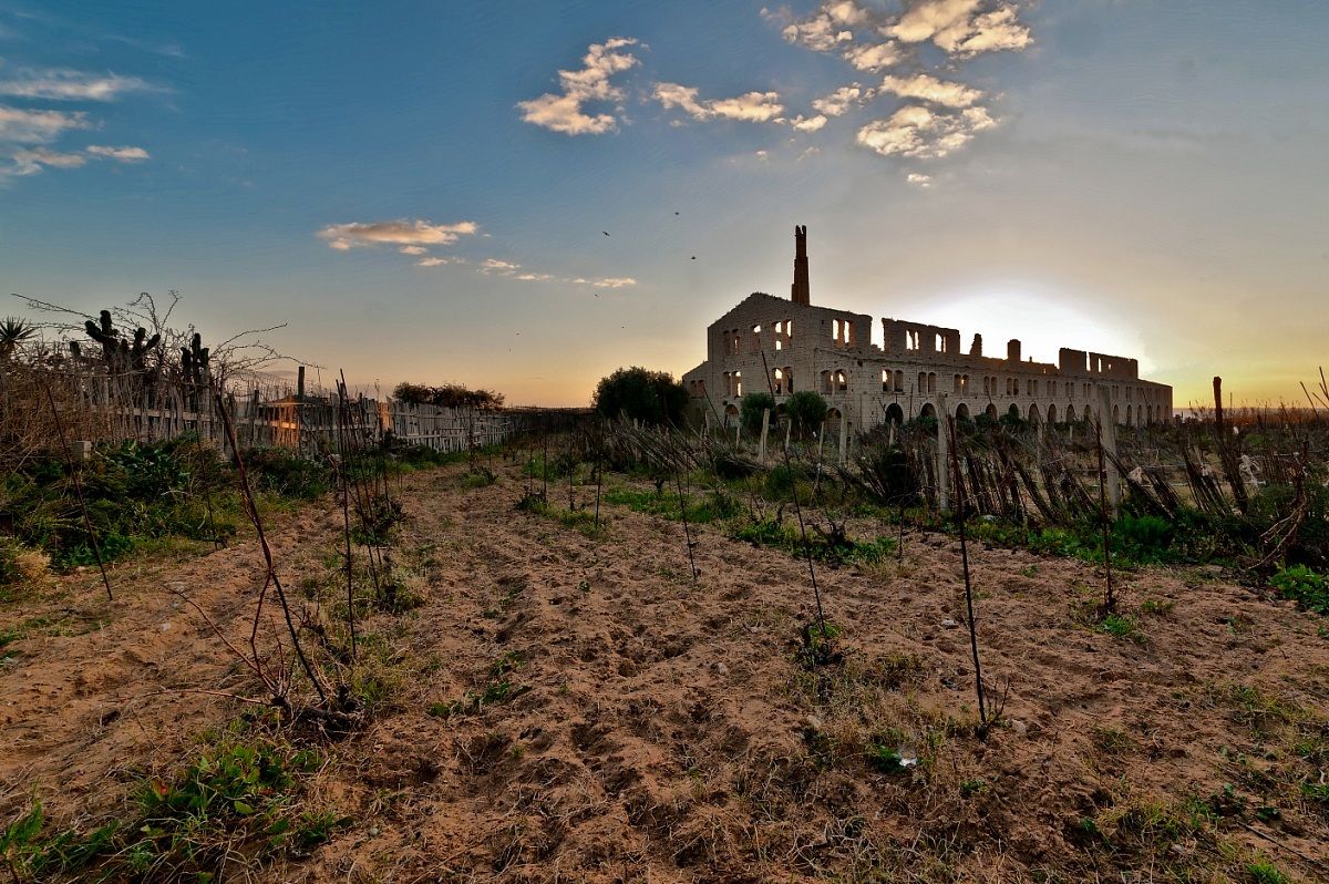 Factory burned - Sampieri