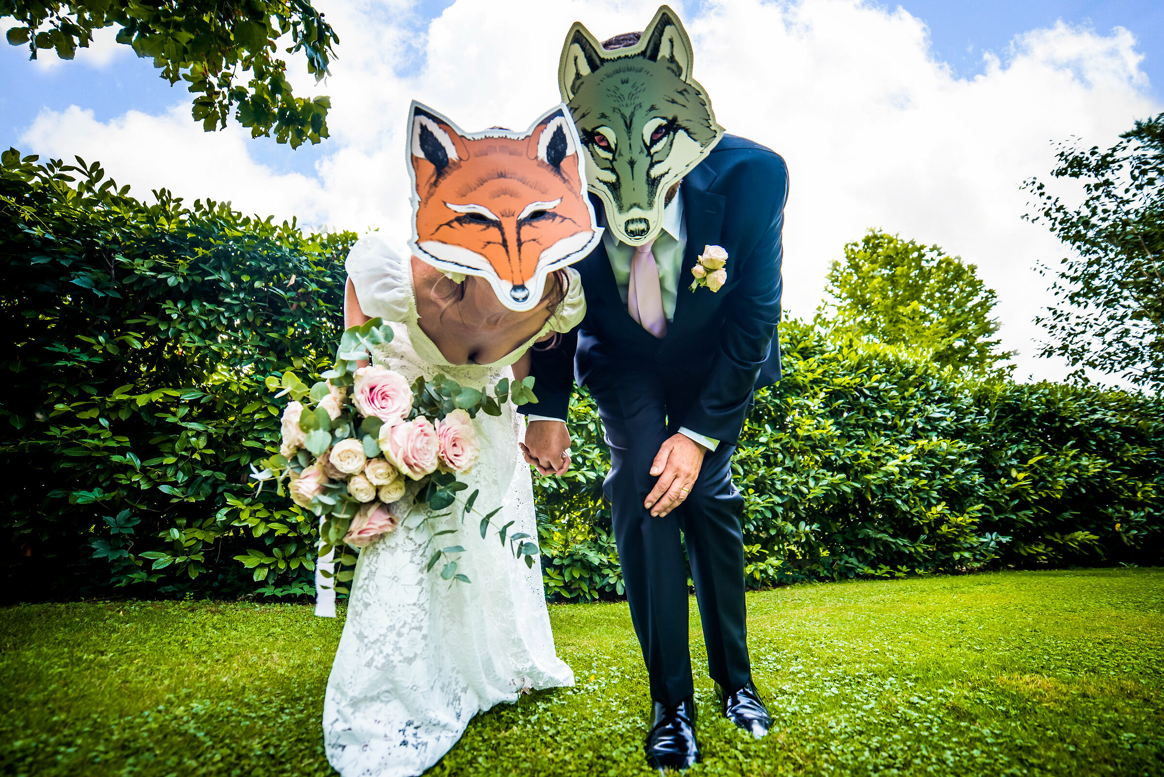 Lui è il lupo...io la volpe...siamo in società...