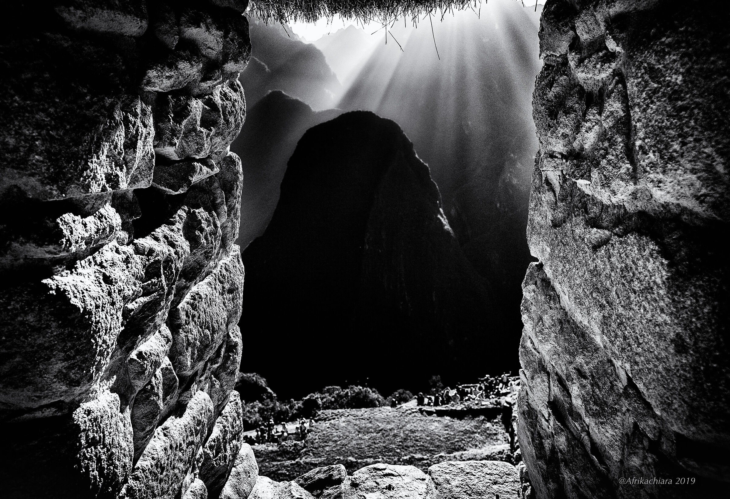 Prime luci su Machu Pichu