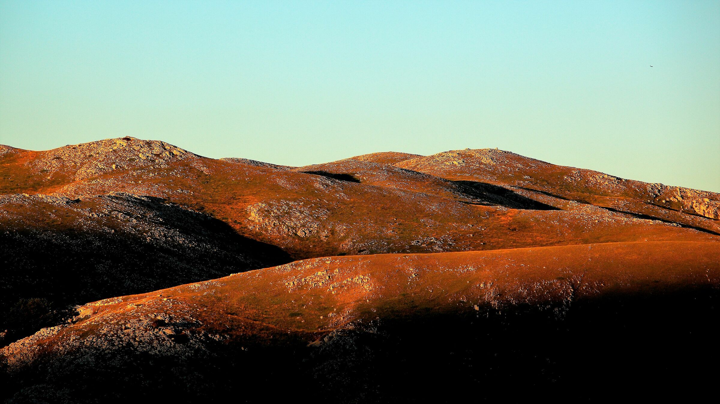 Campo Imperatore, con mantello autunnale.