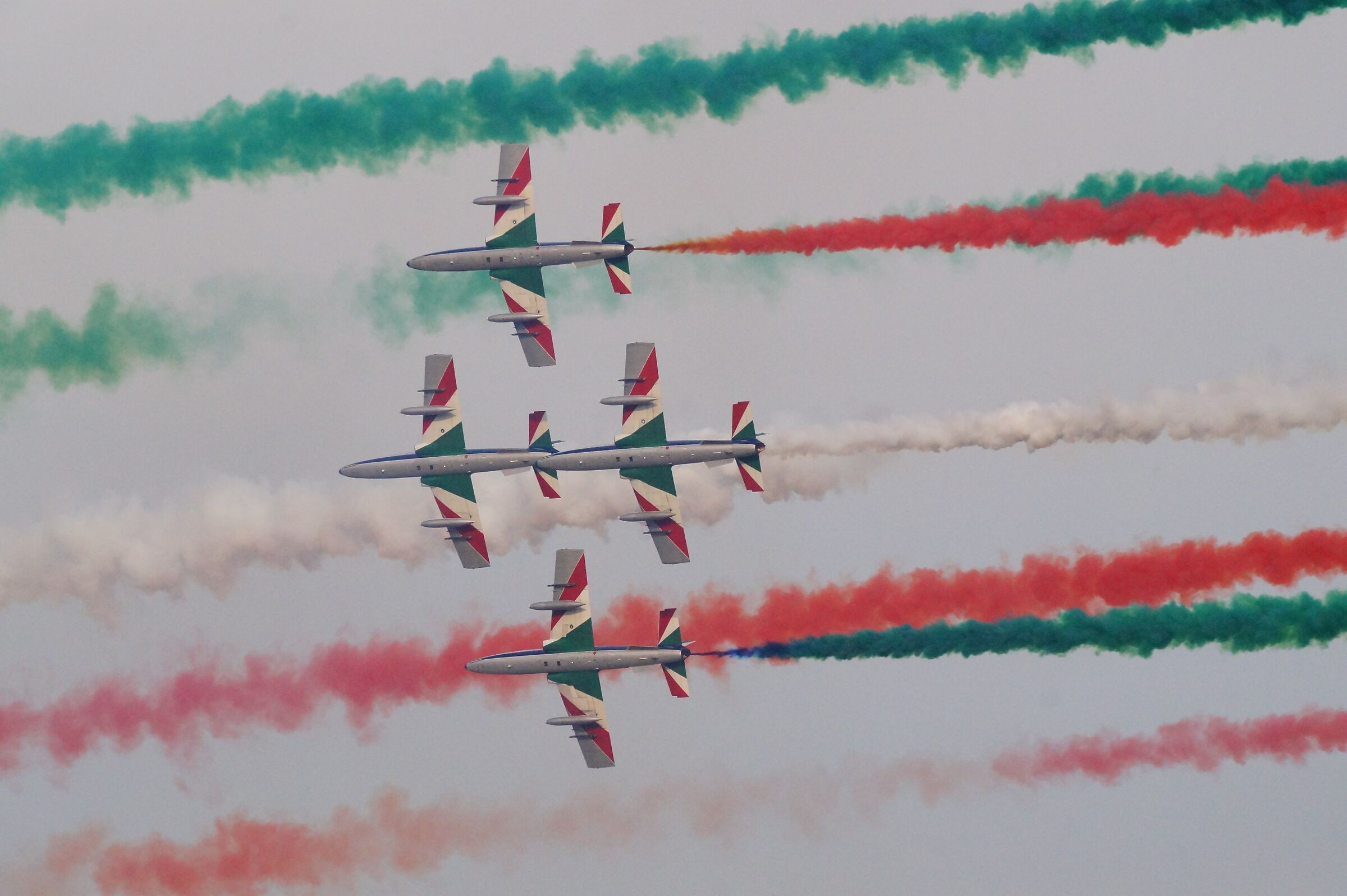 Tricolor Arrows