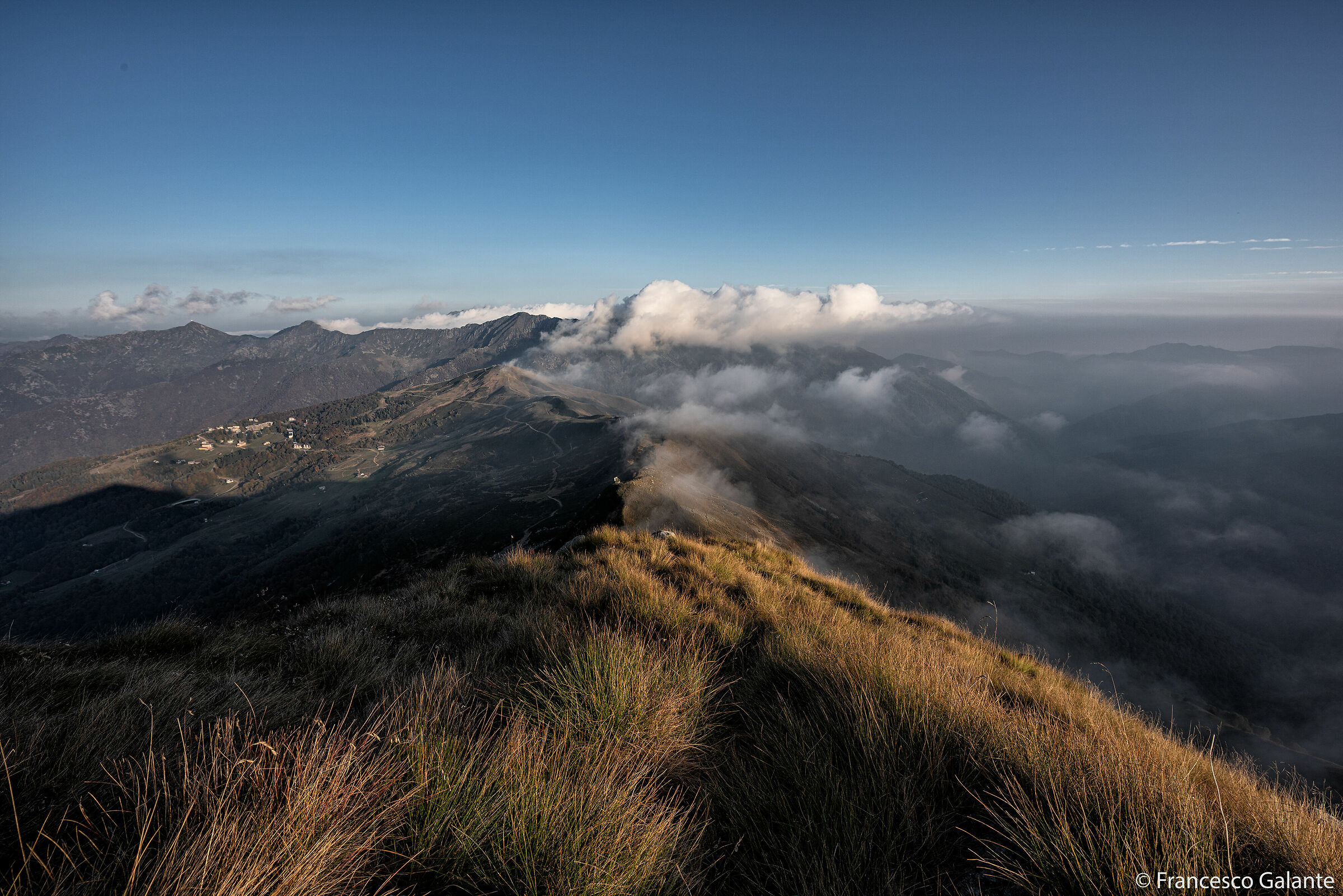 L'Alpe di Mera dalla Cima D'Ometto (1912mt)