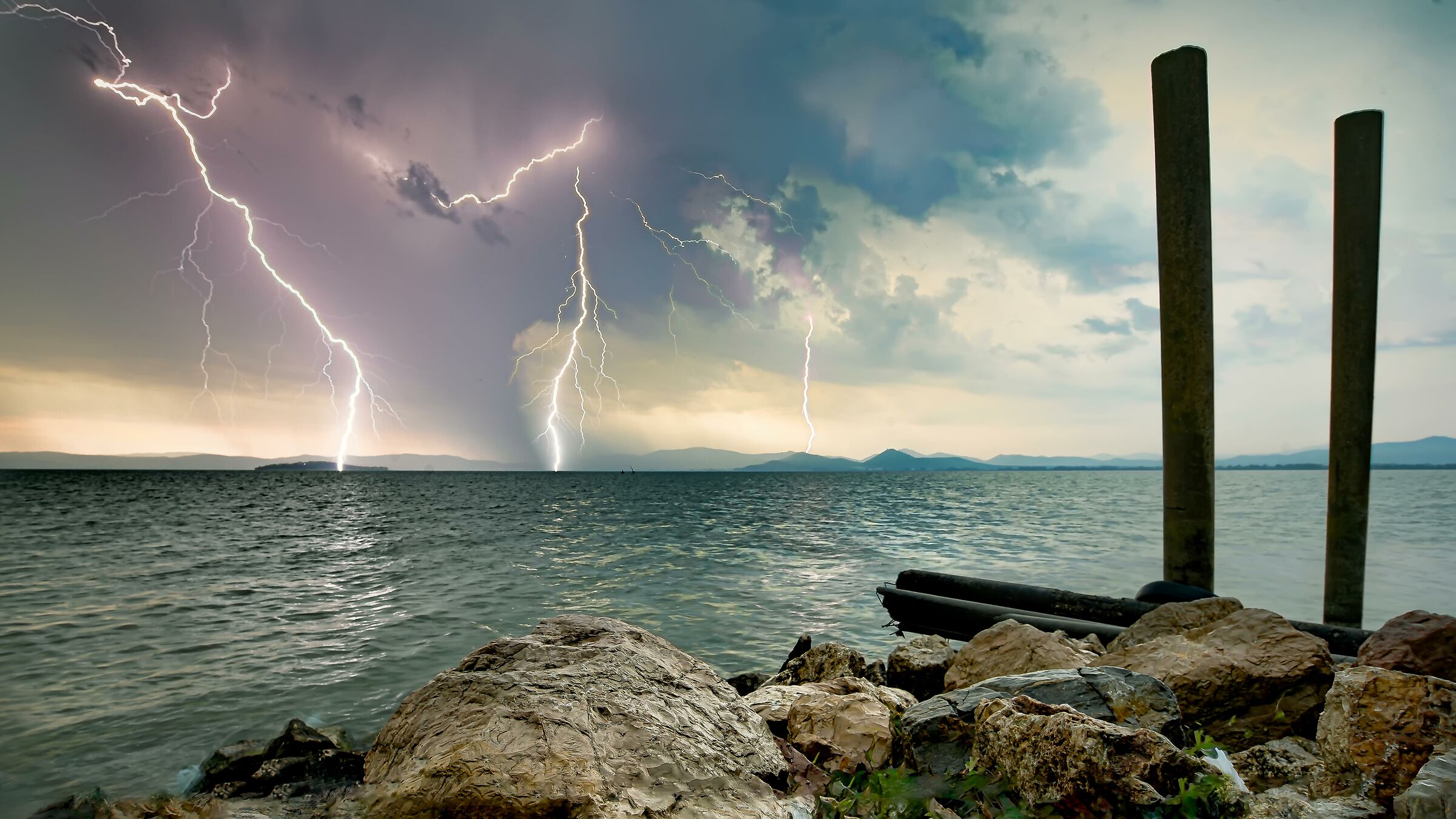 Un fulmine a ciel sereno, o quasi