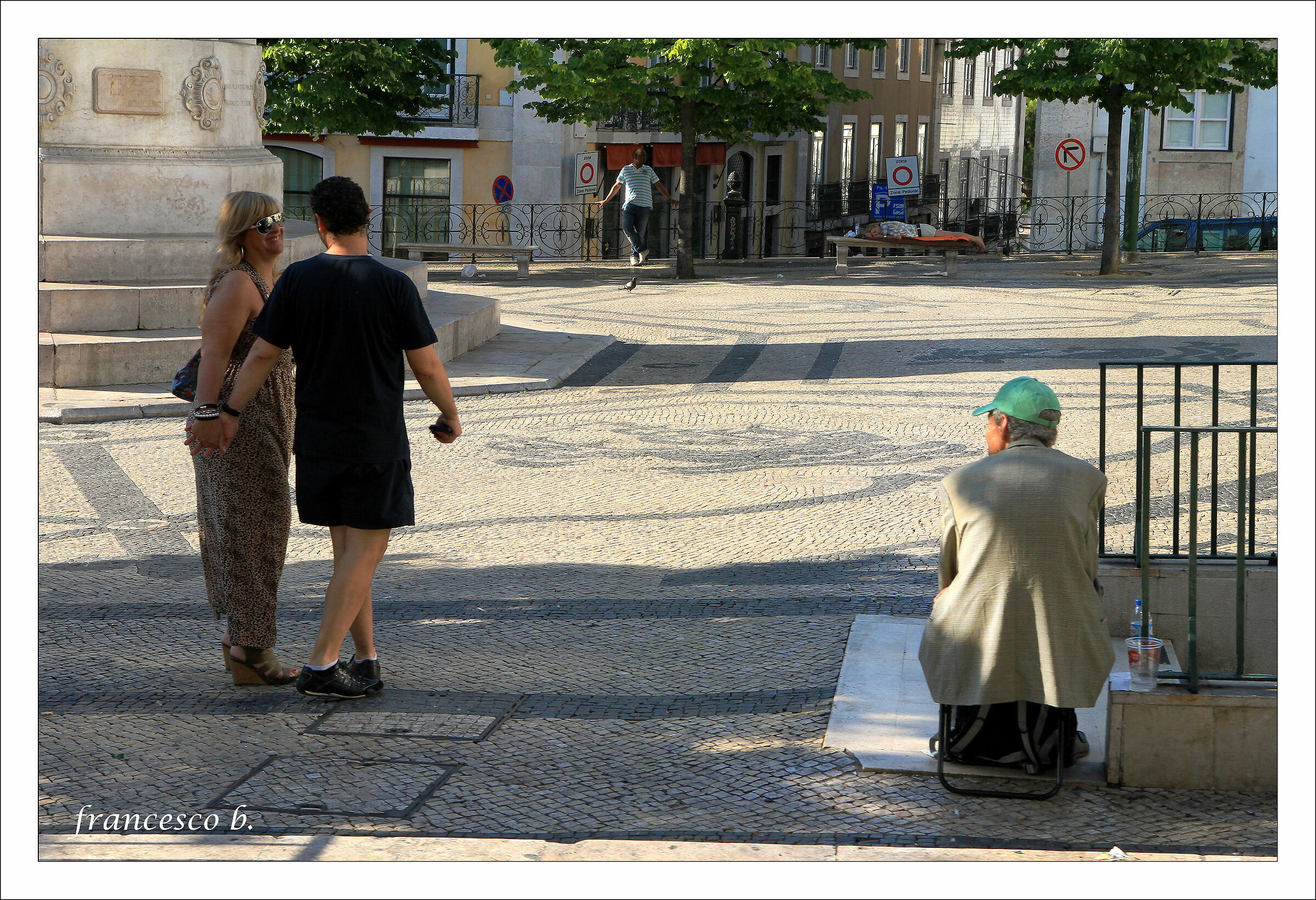 La felicità degli altri