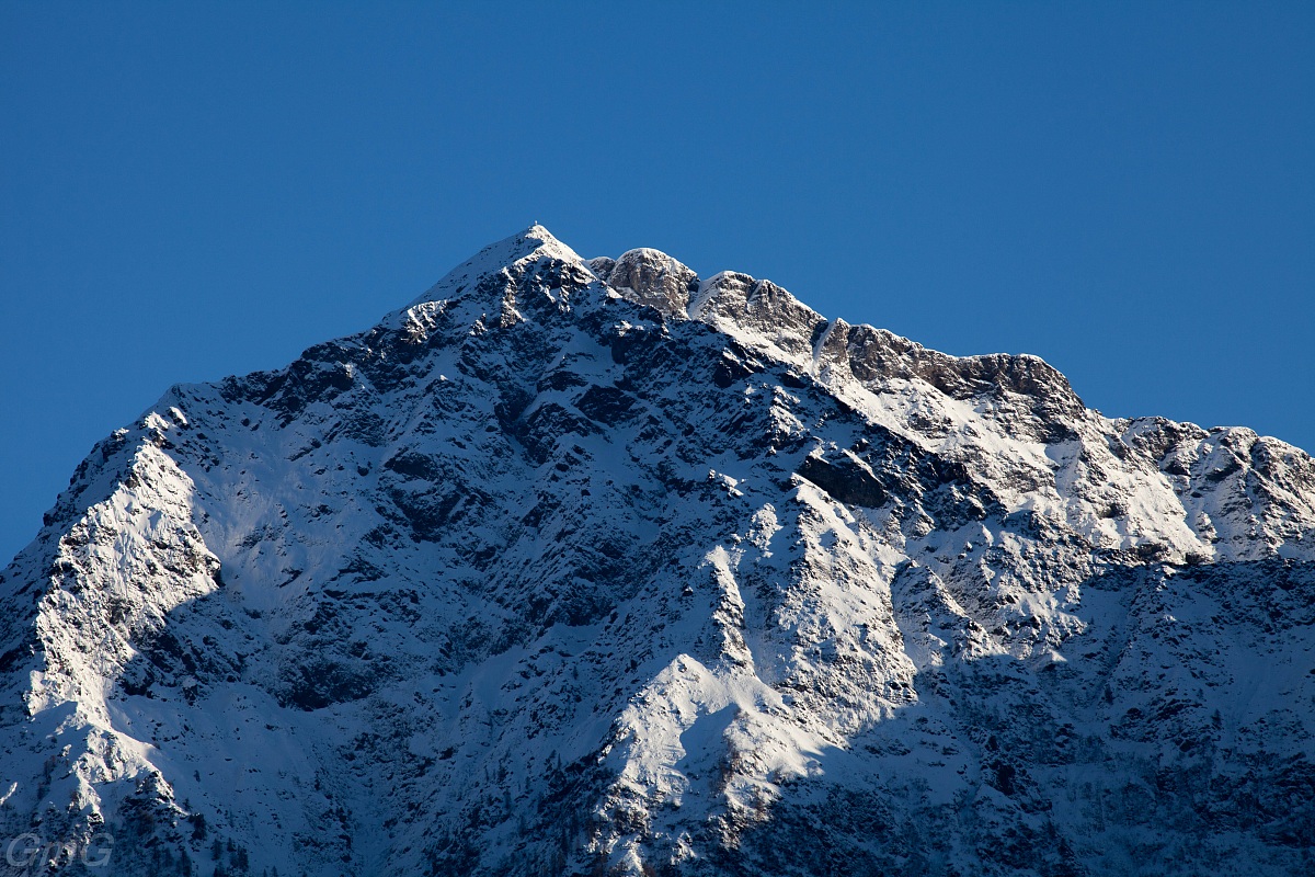 Legnone, First snow 01