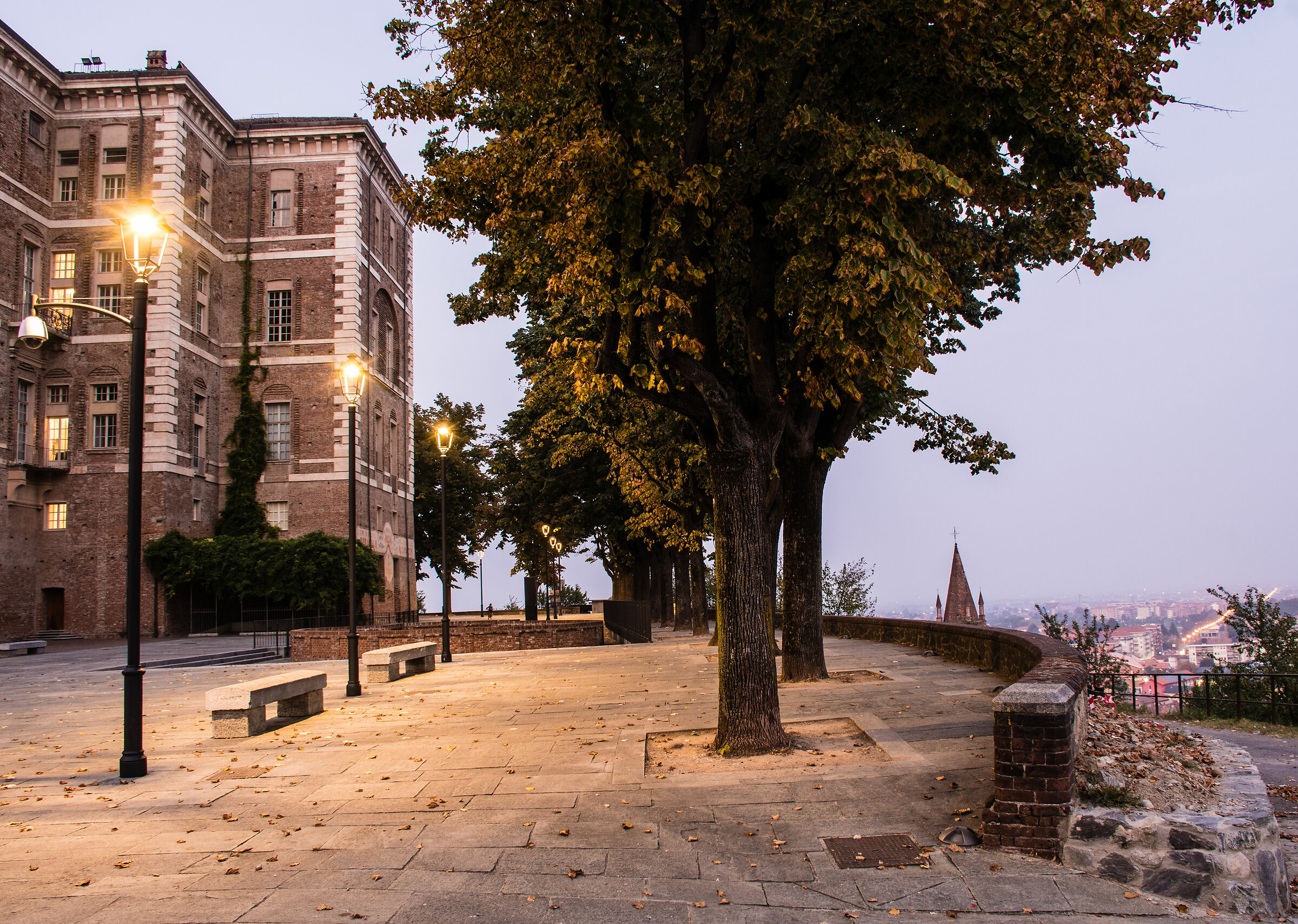 Castello di Rivoli di sera