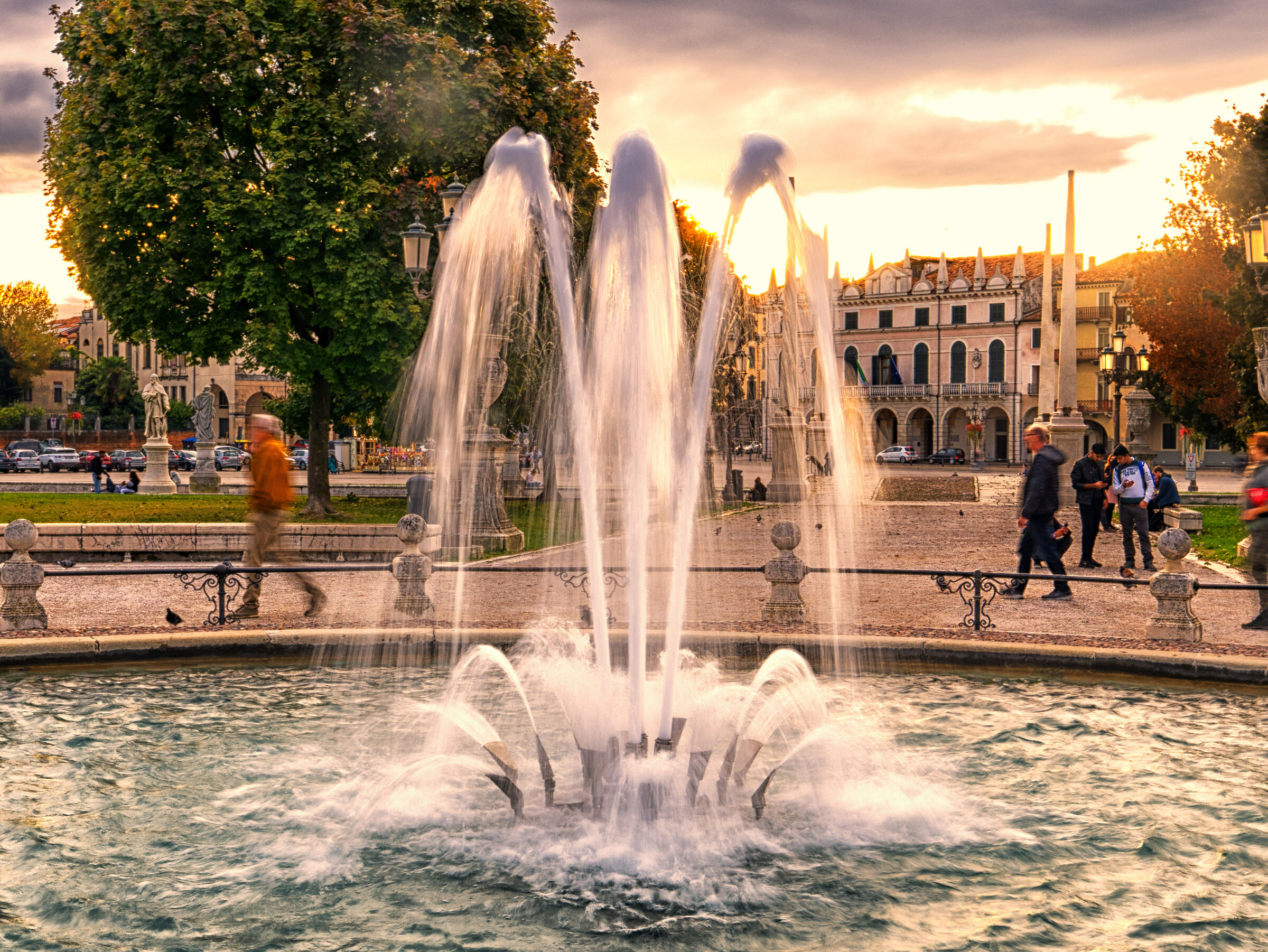 fountain lawn of the valley