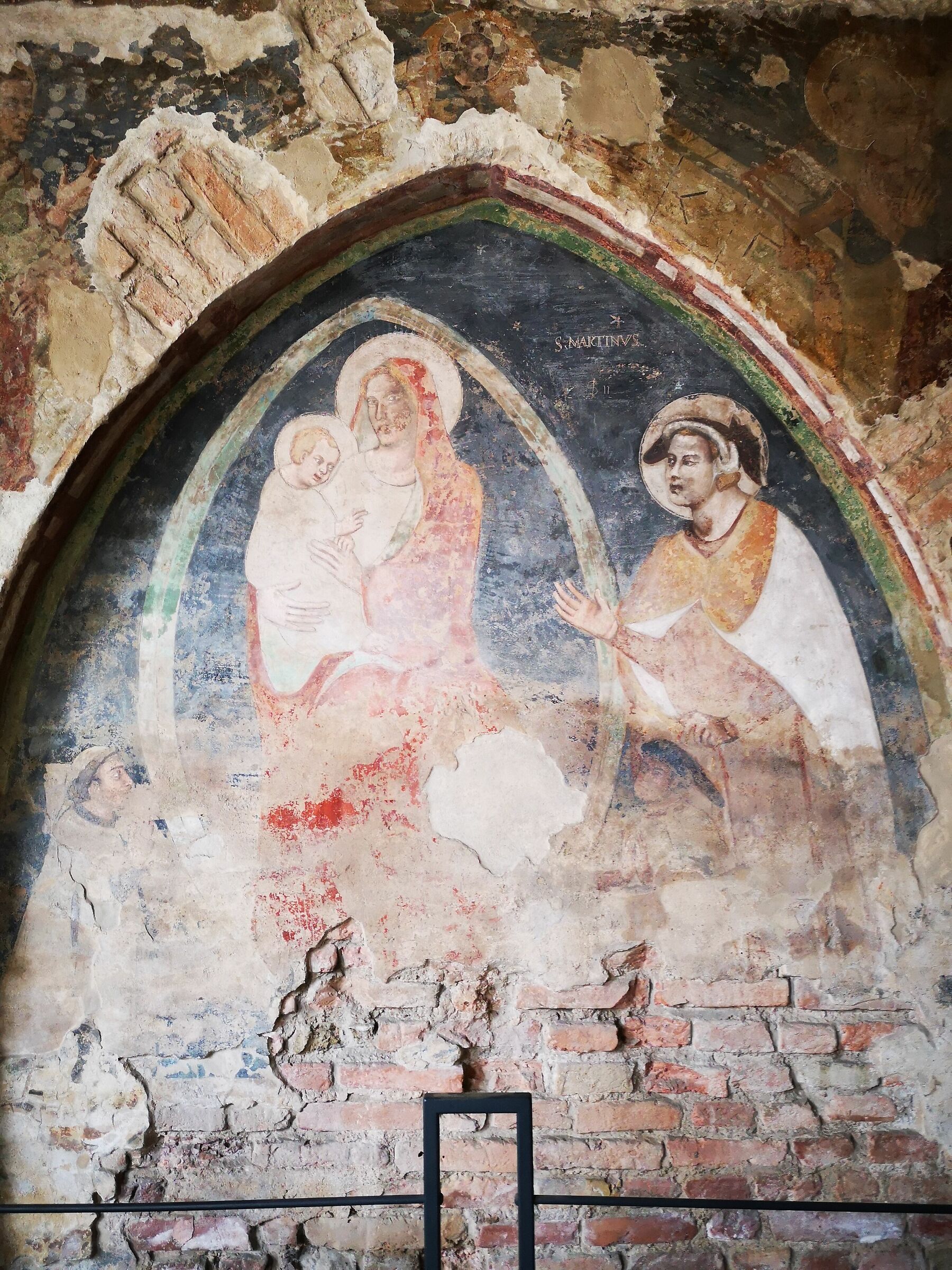 Residuo di affreschi trecenteschi al Chiostro S. Biagio