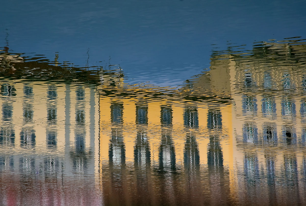 The Florence reflected