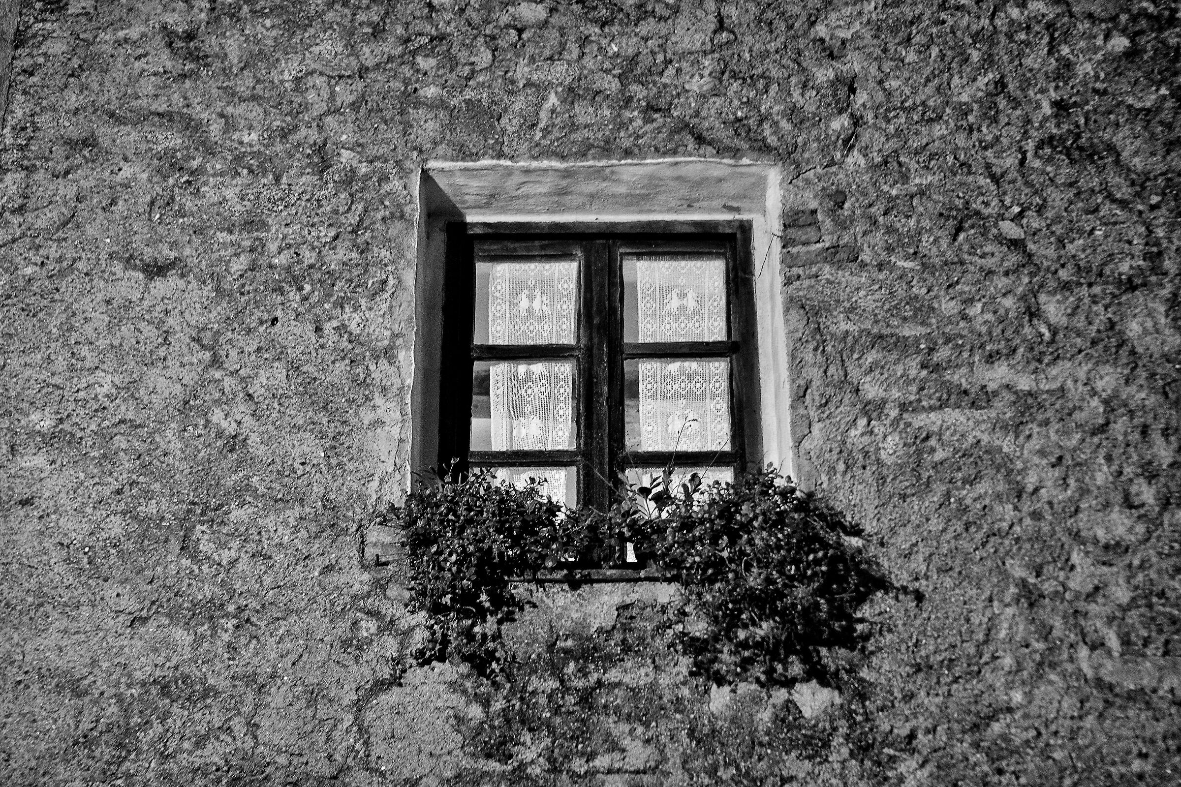 La finestra-Santu Predu-Nuoro