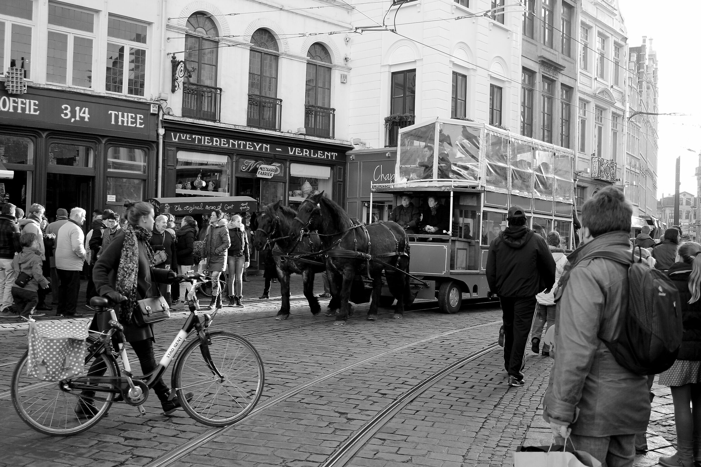 Walking through Ghed and Bruges