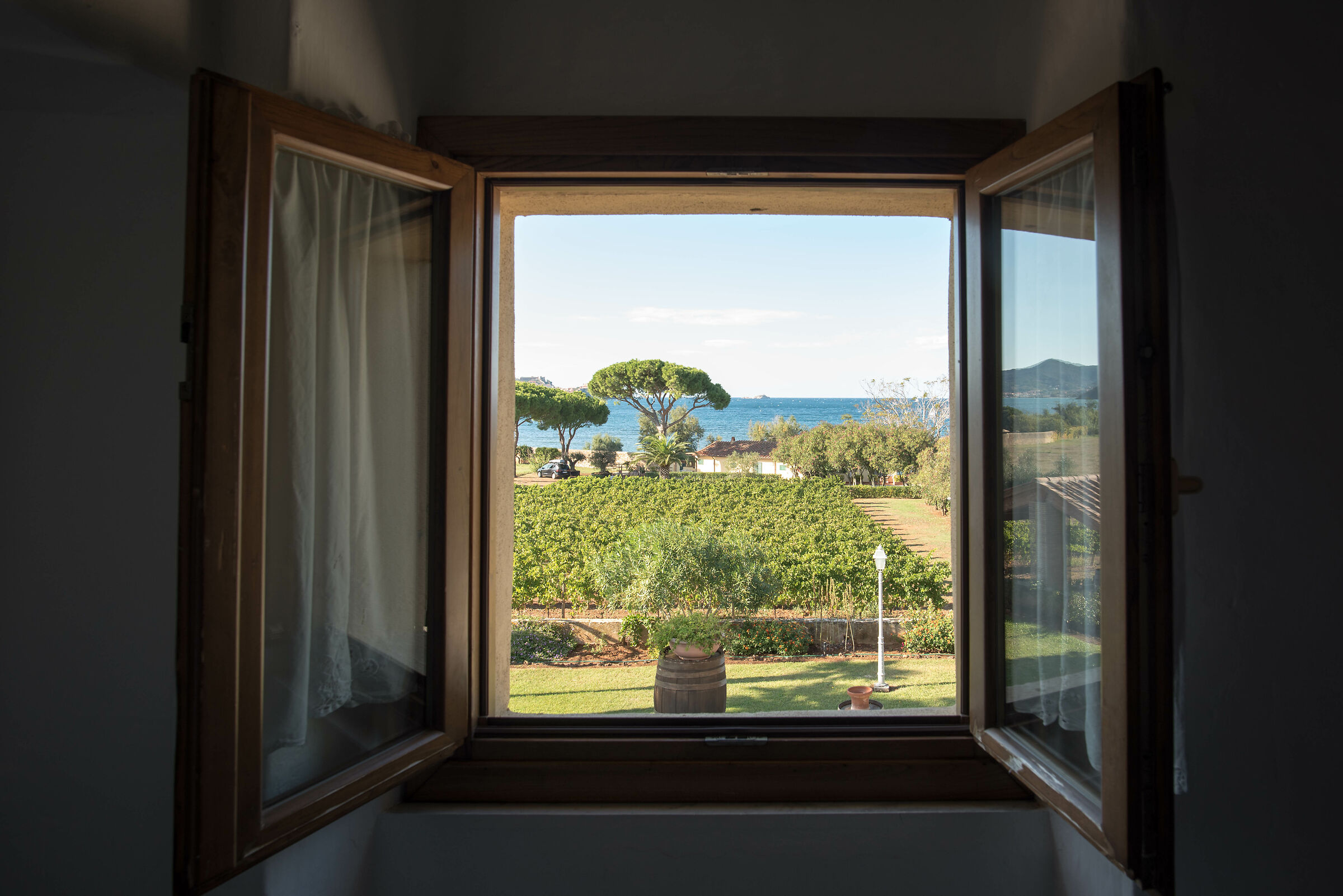 The window on the sea