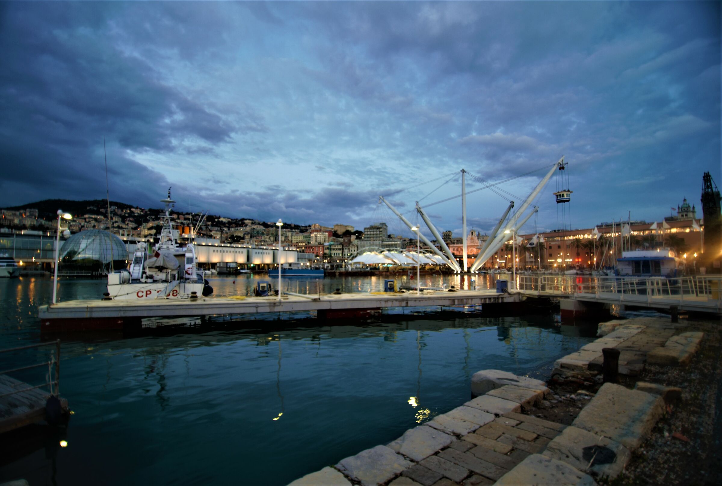 ora blu al Porto Antico...