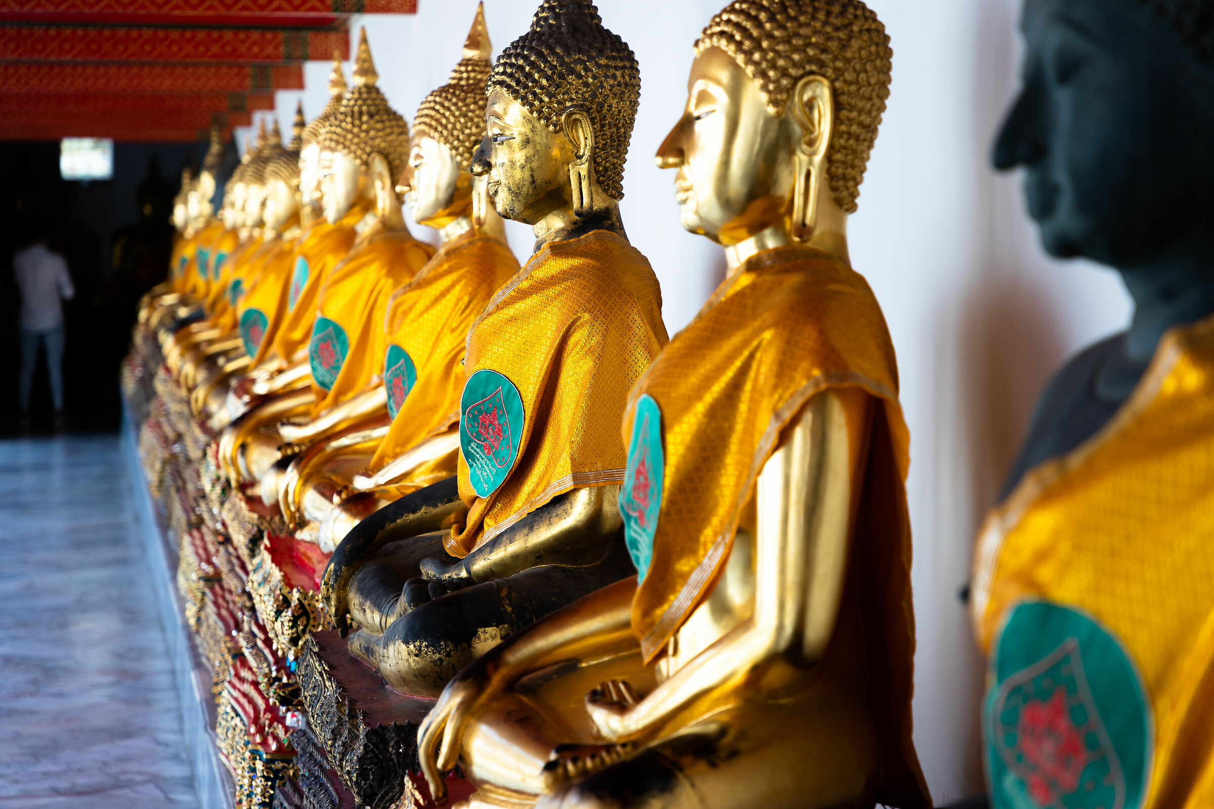Buddhas, S.