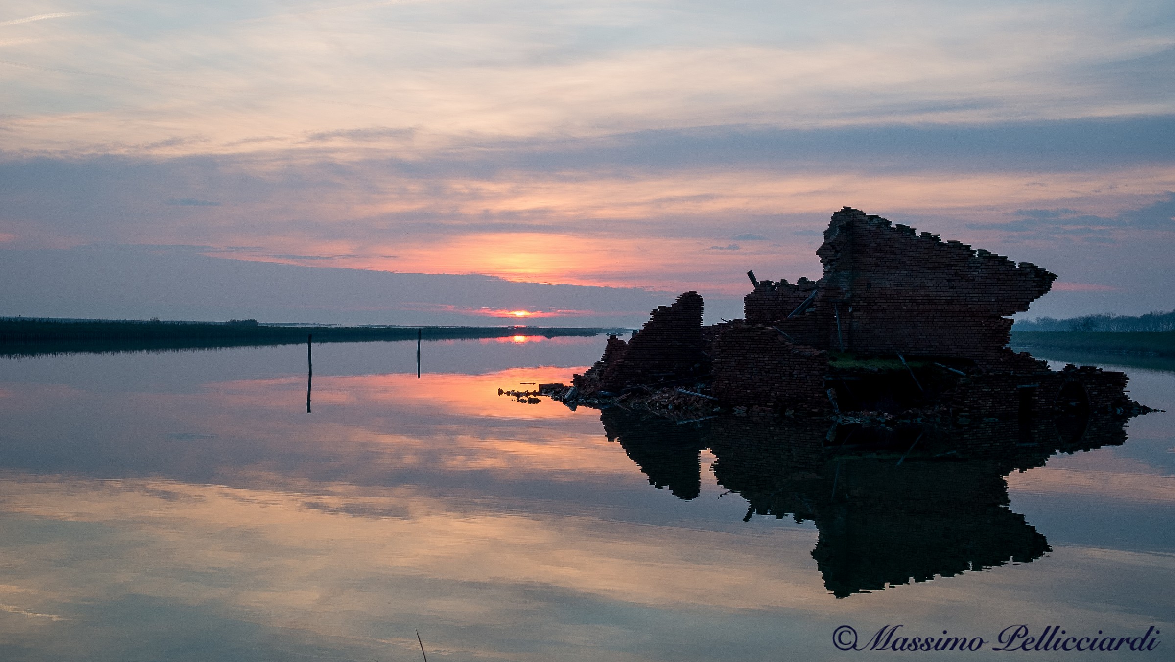 Klingon ship in the Valli di Comacchio