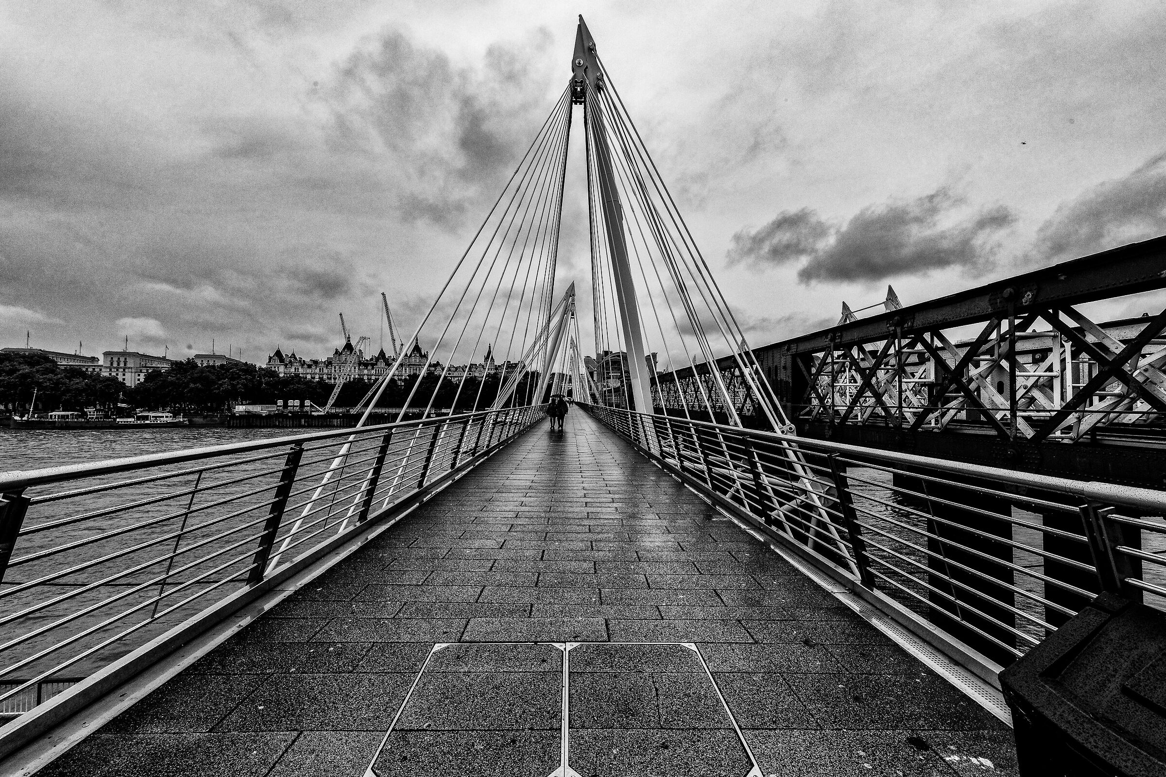 Hungerford Bridge