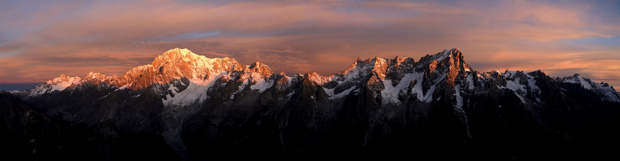 Alba sul Monte Bianco