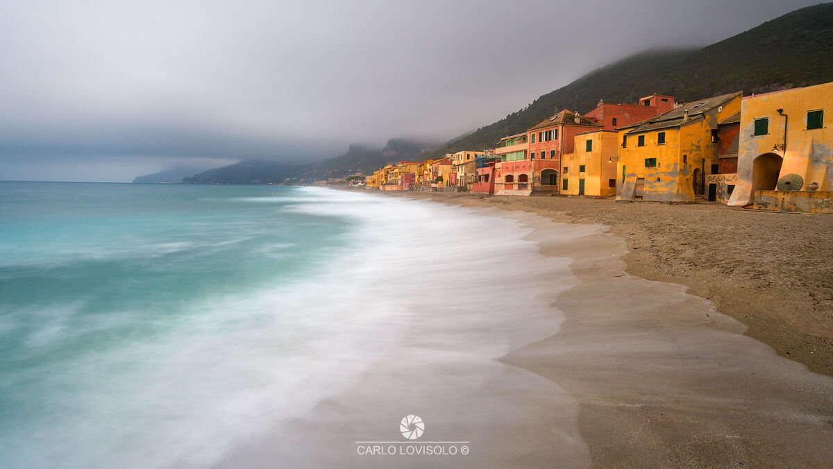 Varigotti Borgo Vecchio atmosfera autunnale