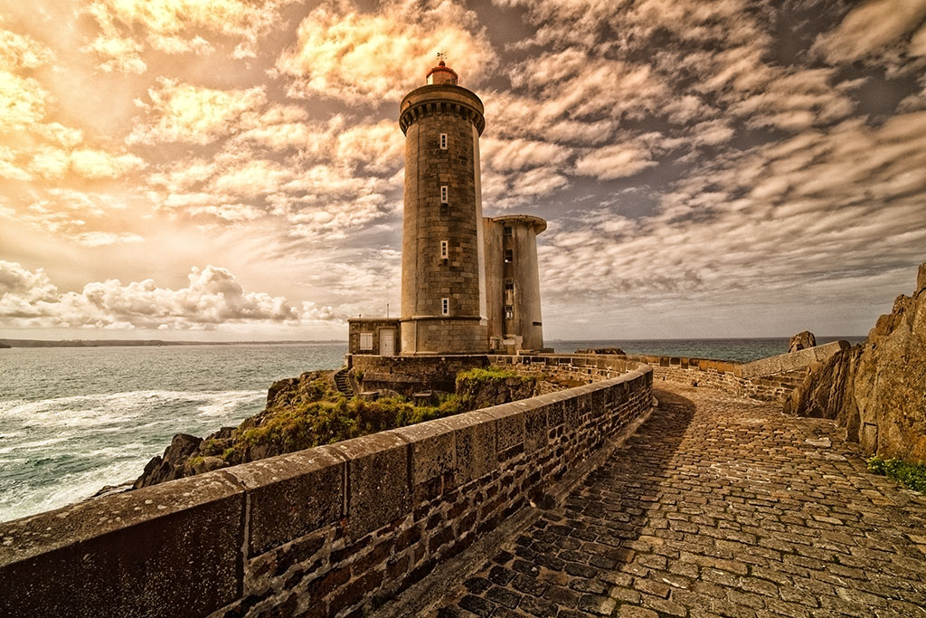 il faro dipetit minou 2