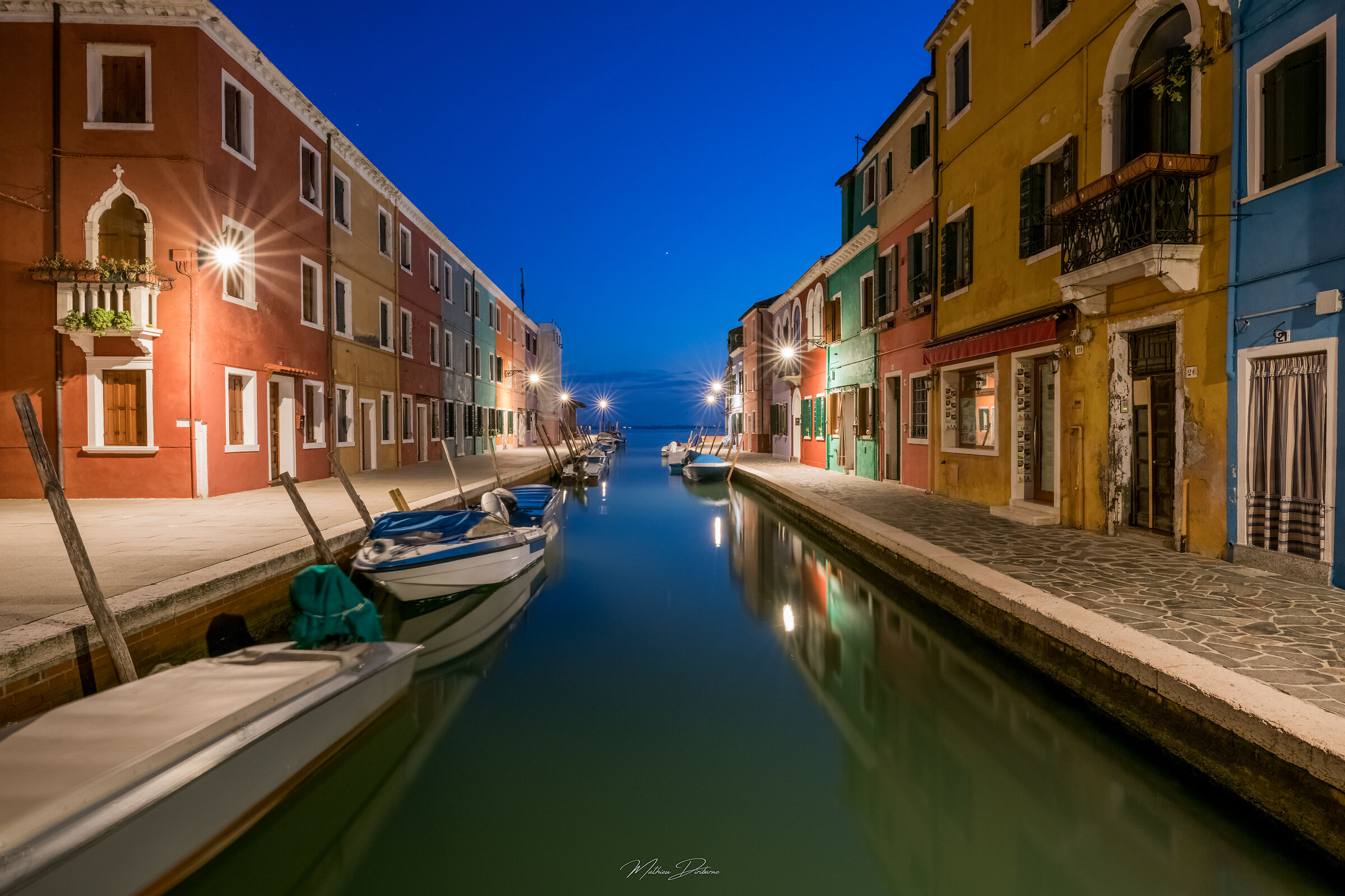L'Ora Blu su Burano