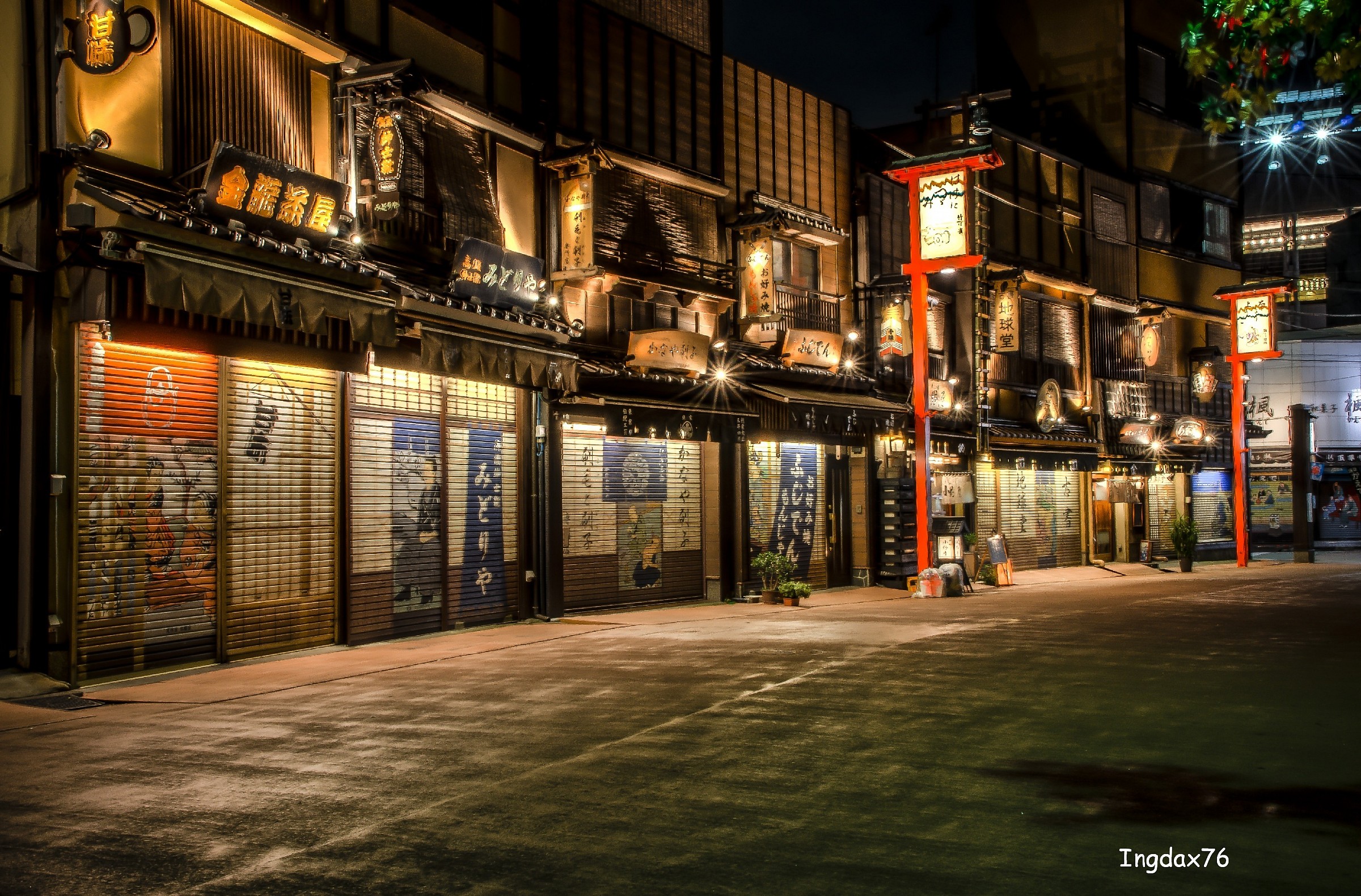 Tokyo area Azakusa ISO 200-F22 in HDR