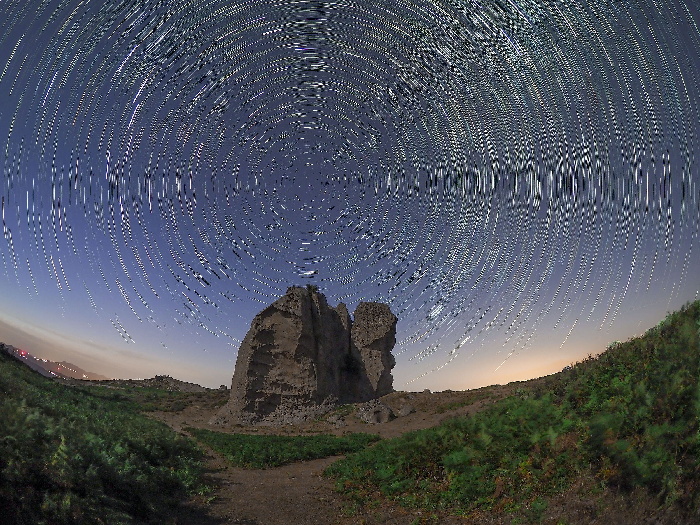 Tra le stelle