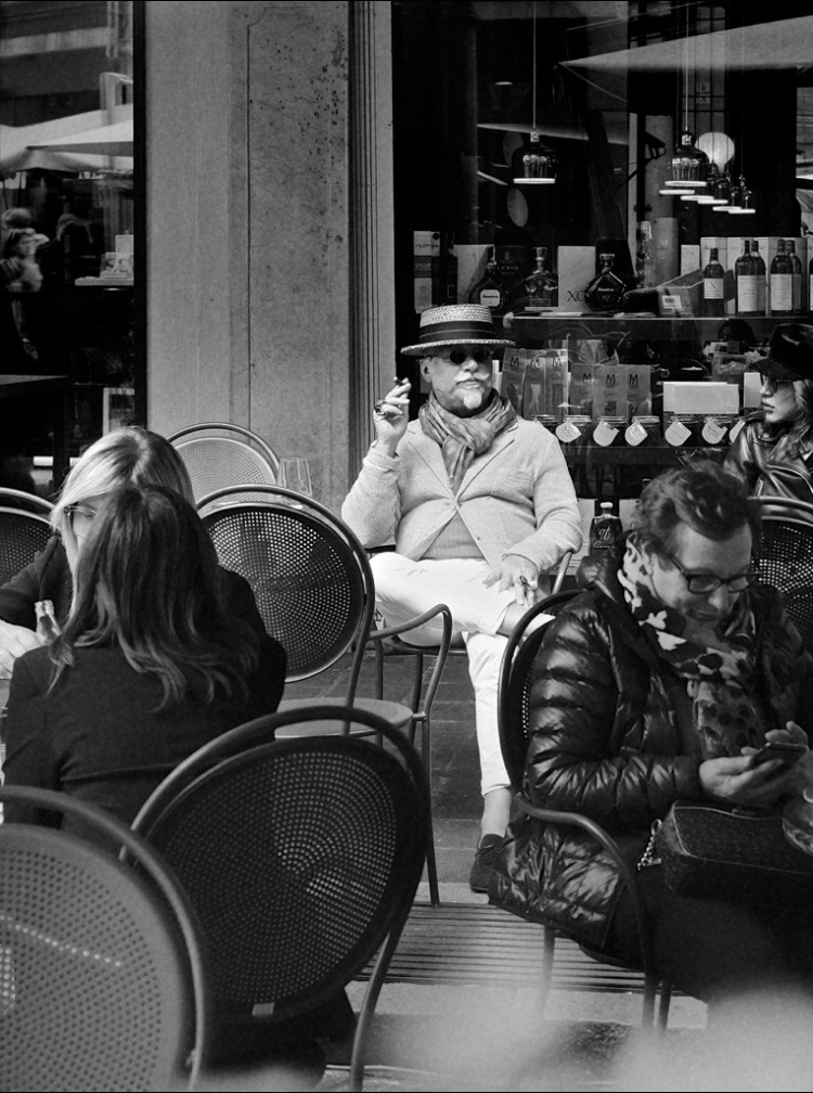 T h e - w h i t e - m a n