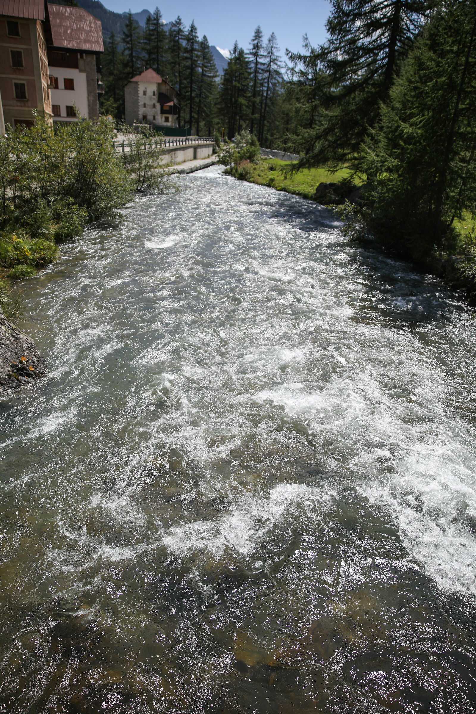 Torrente Toce after the waterfall