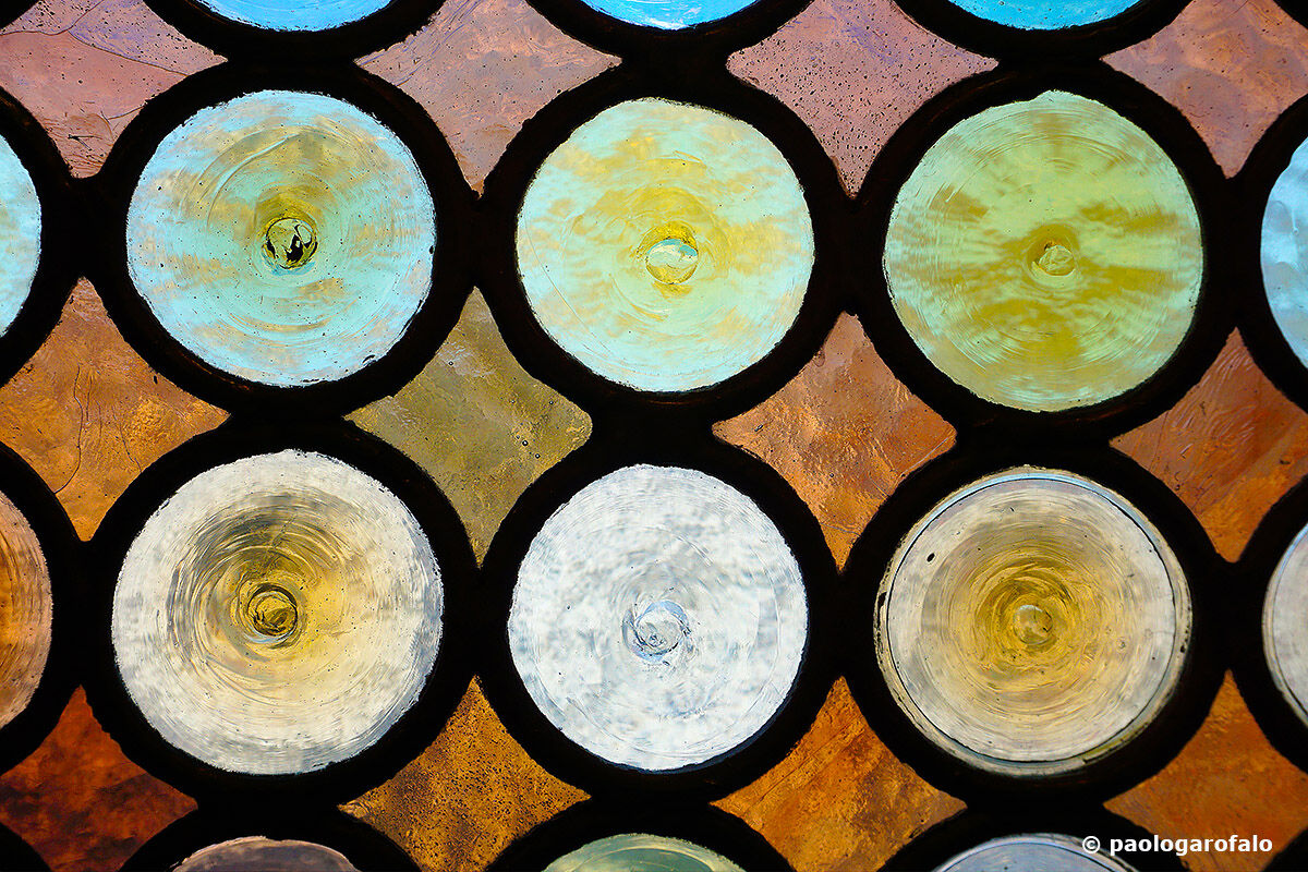 Circles on the glass