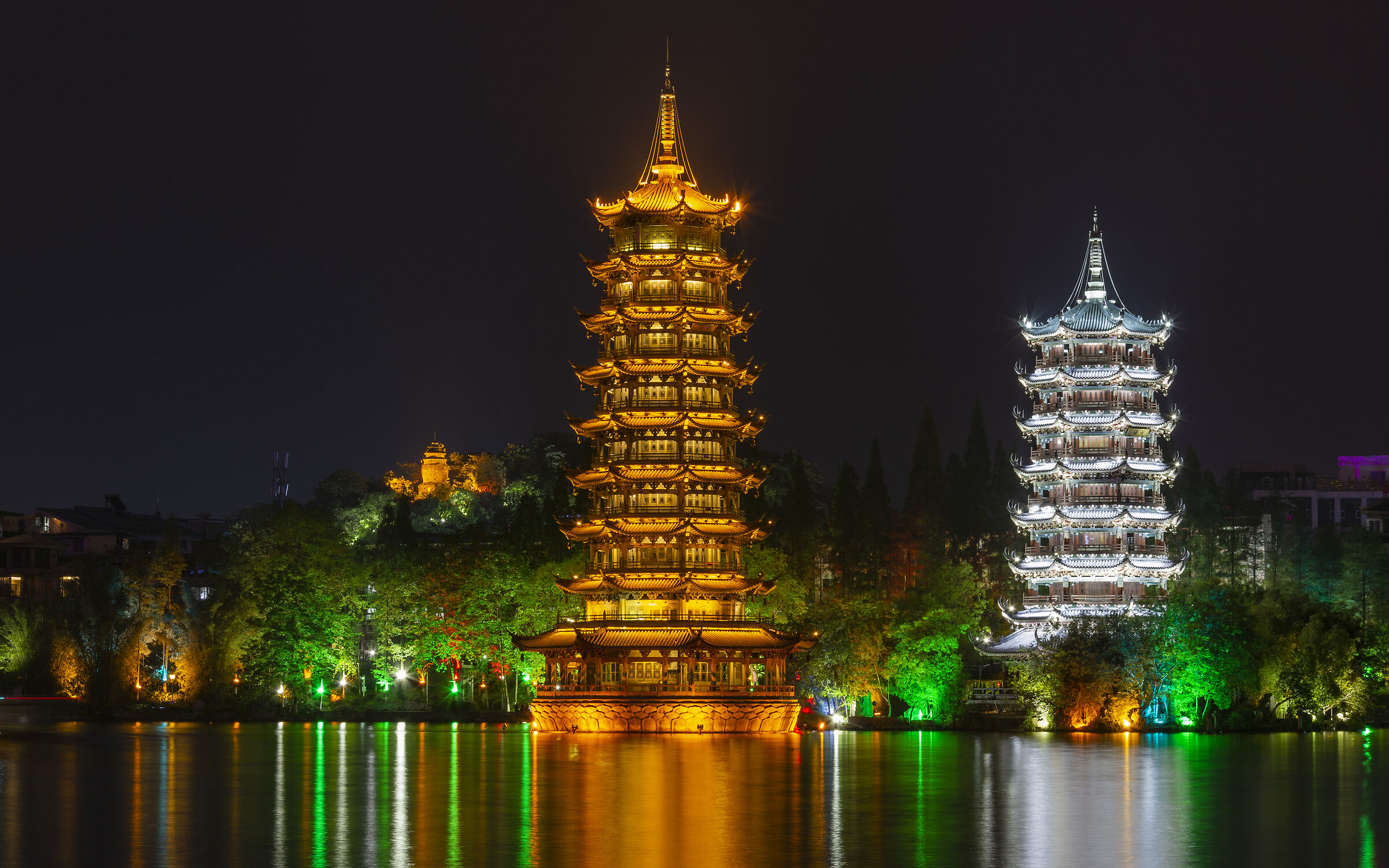 Guilin - twin pagoda - China