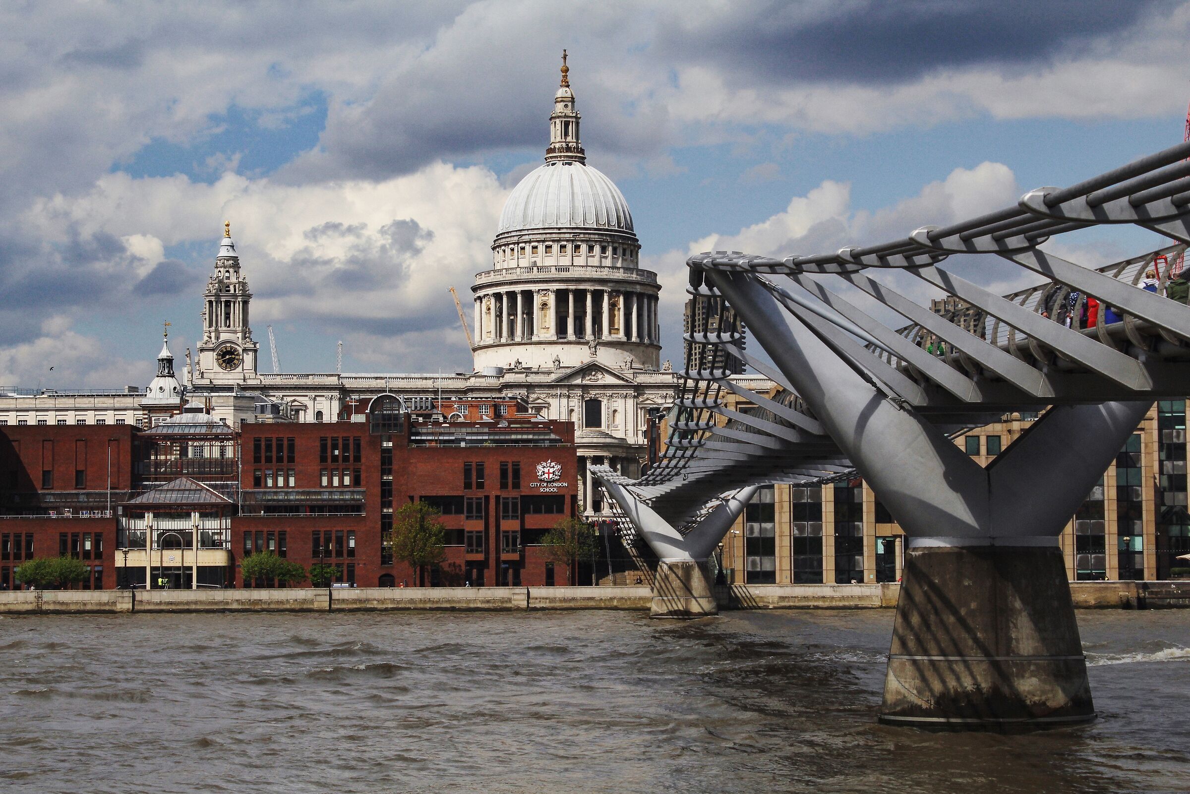 Millenium Bridge