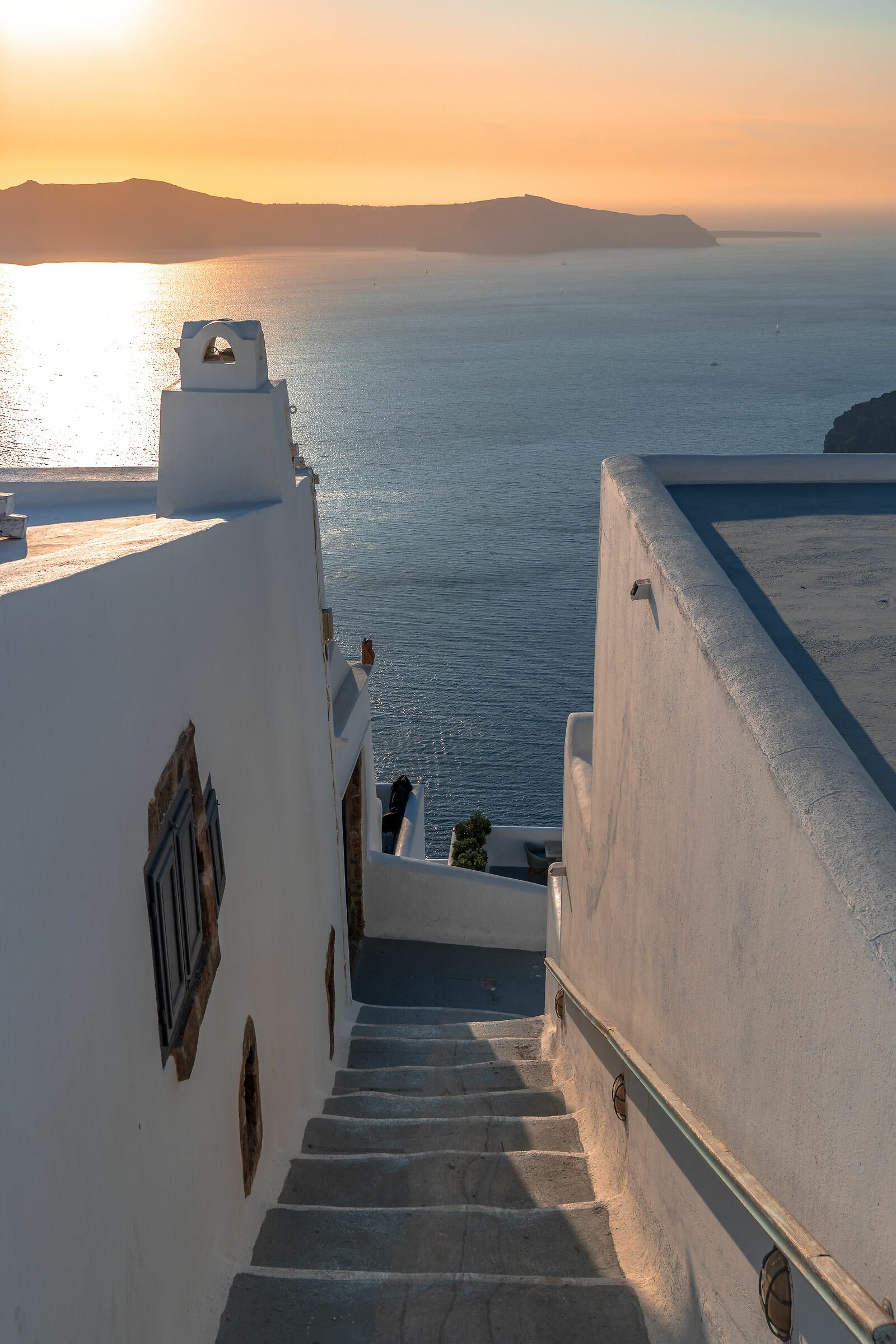 Tramonto tra le case di Imerovigli