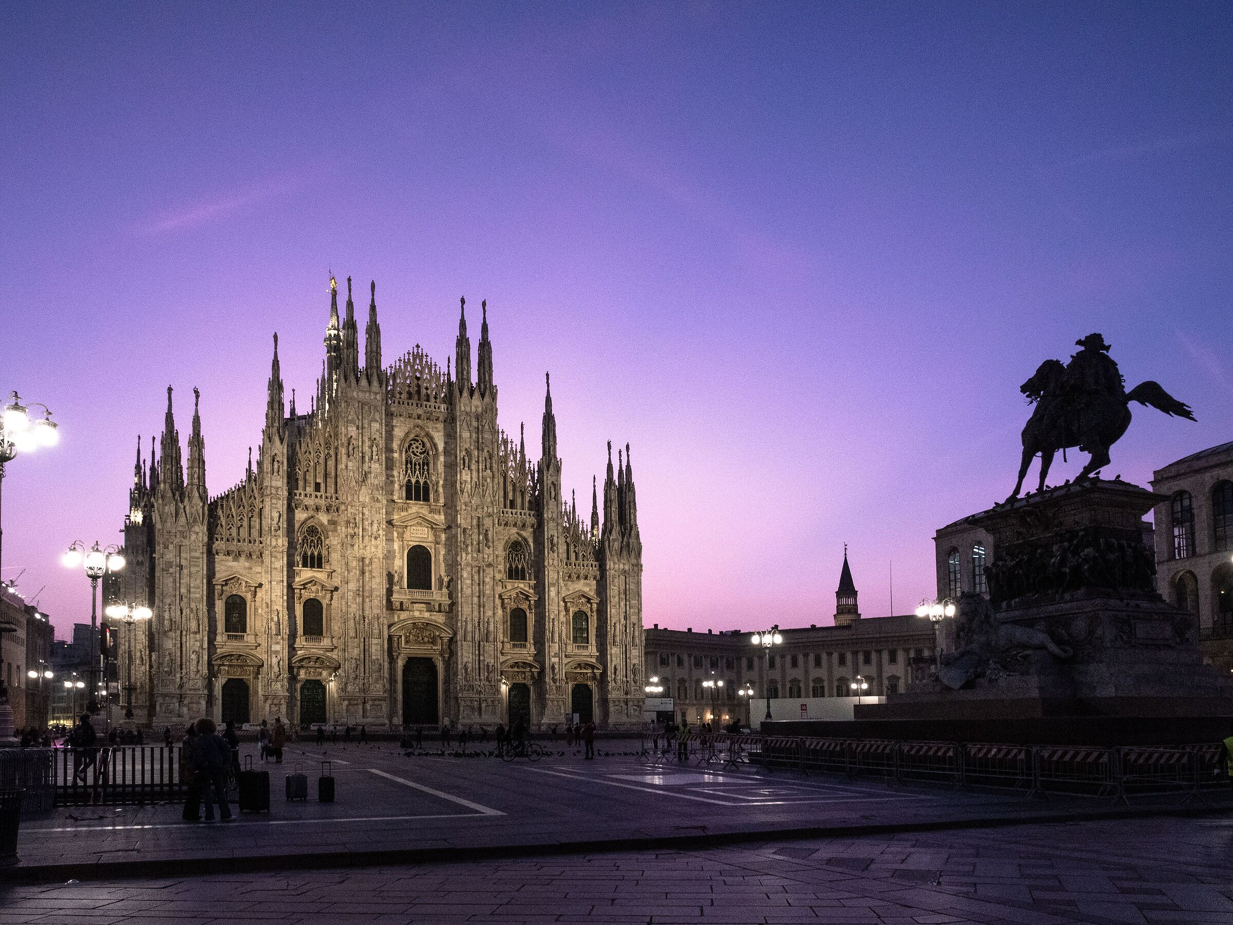 Il Duomo all'alba