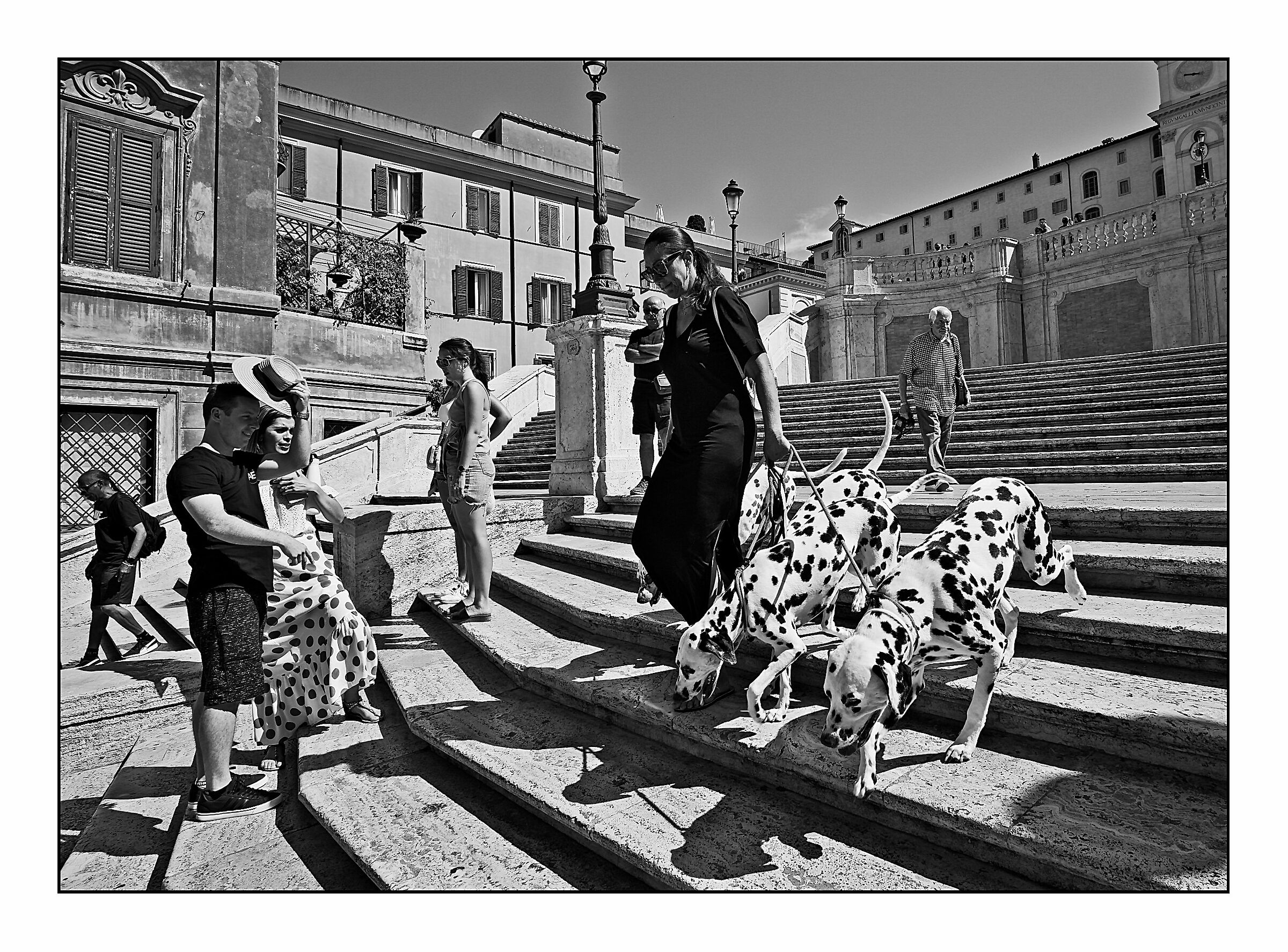 Guarda... sono vestiti come te!