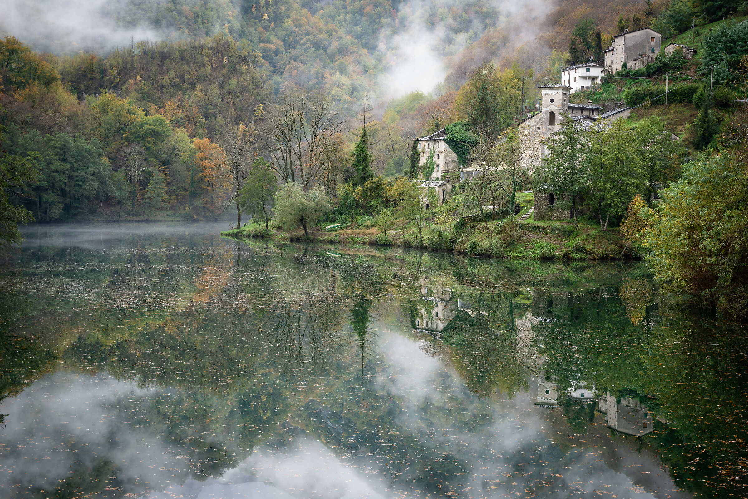 Isola Santa in autunno