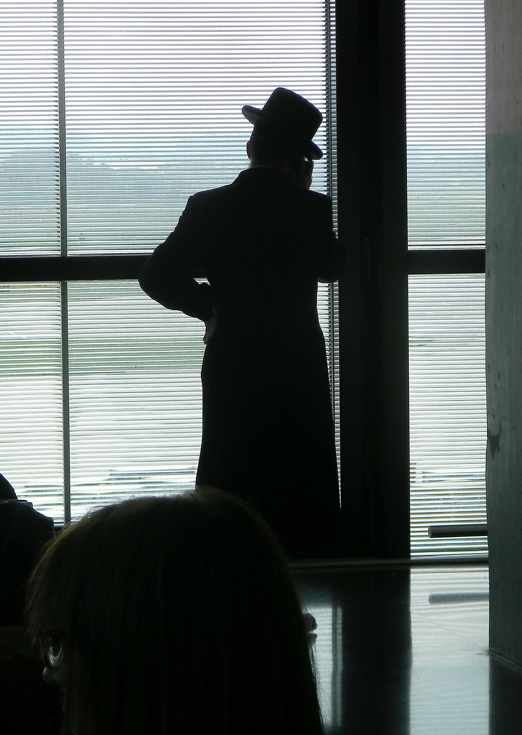 Aeroporto di Zurigo, attendendo il volo per Tel Aviv