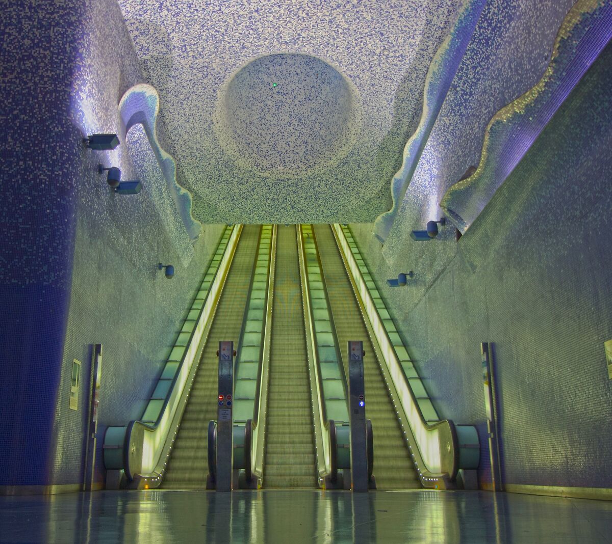 metropolitana di Napoli