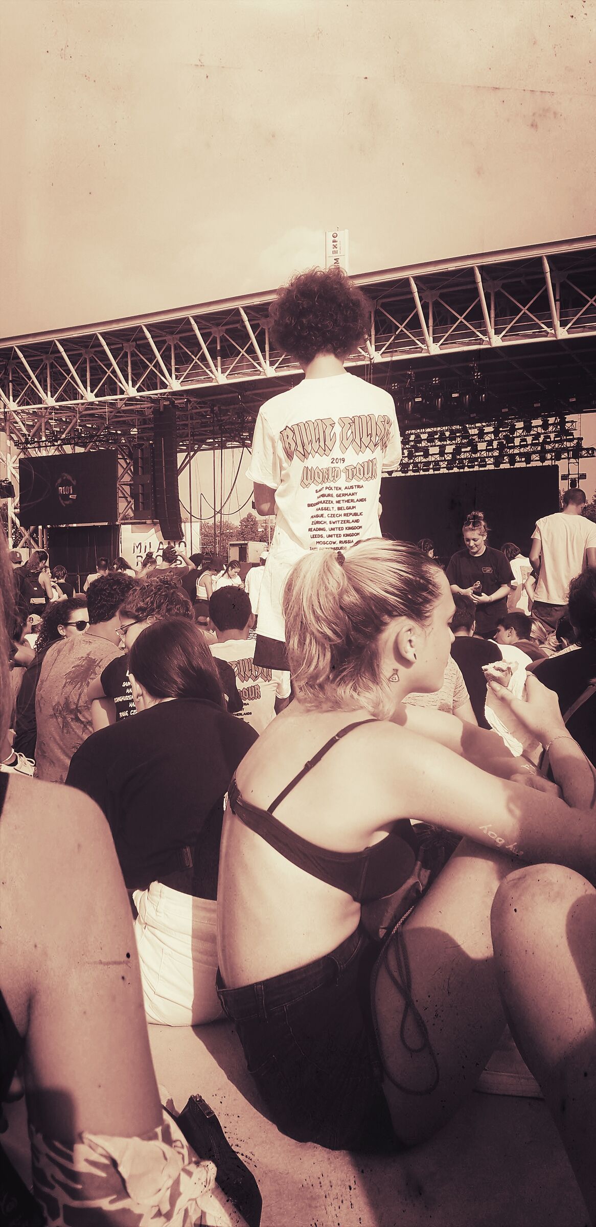 ON THE SOLE OF AUGUST 31, 2019 A MILAN ROCKS