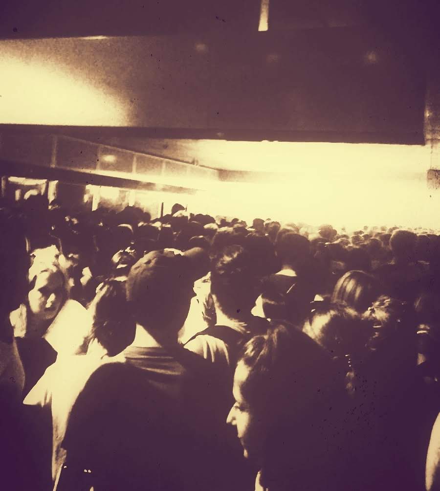 CHAOS IN FRONT OF THE MILAN ROCKS GATES