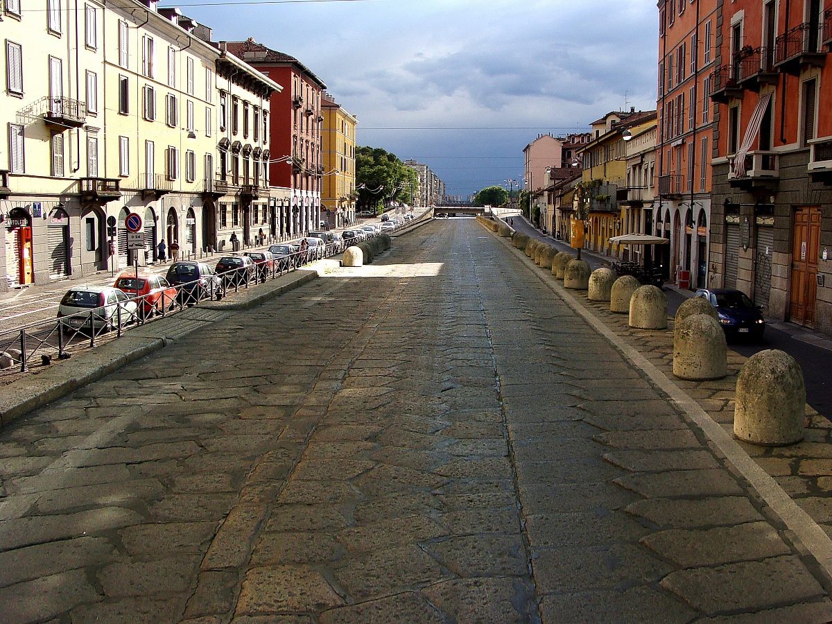 The Navigli asphalt