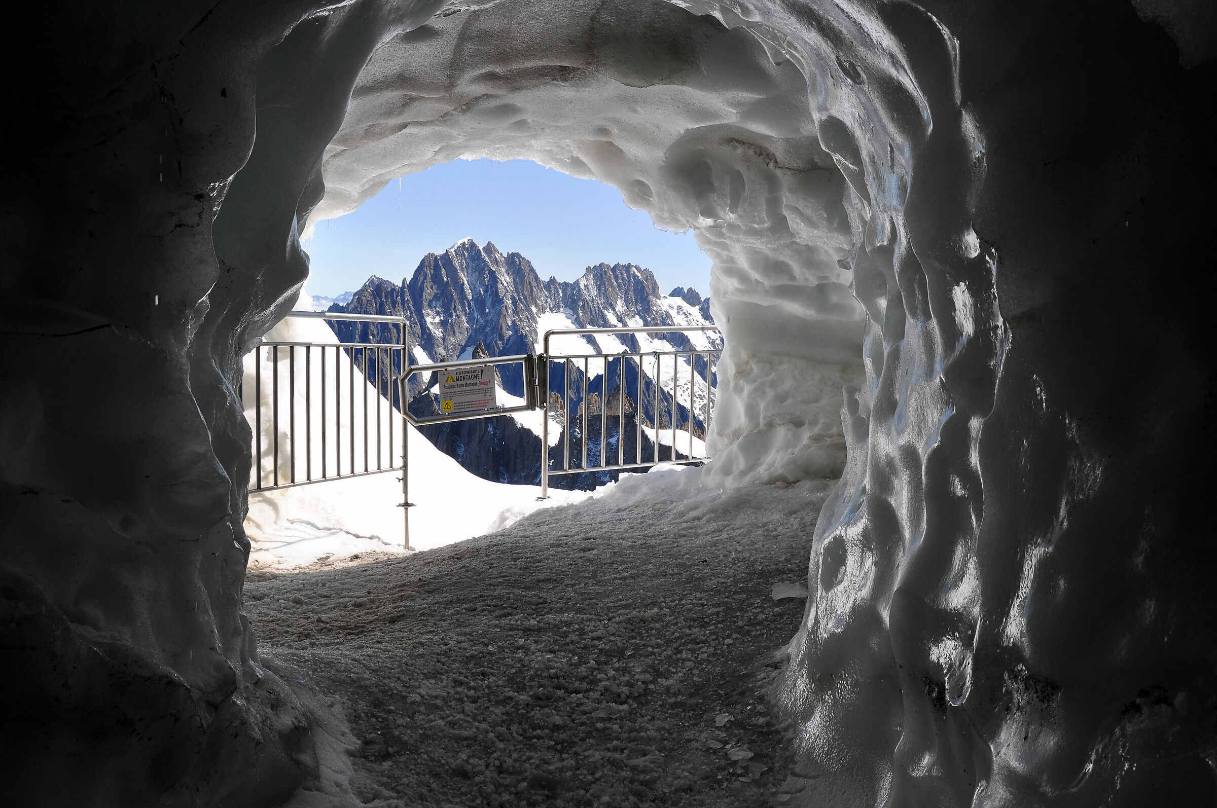 tunnel di ghiaccio