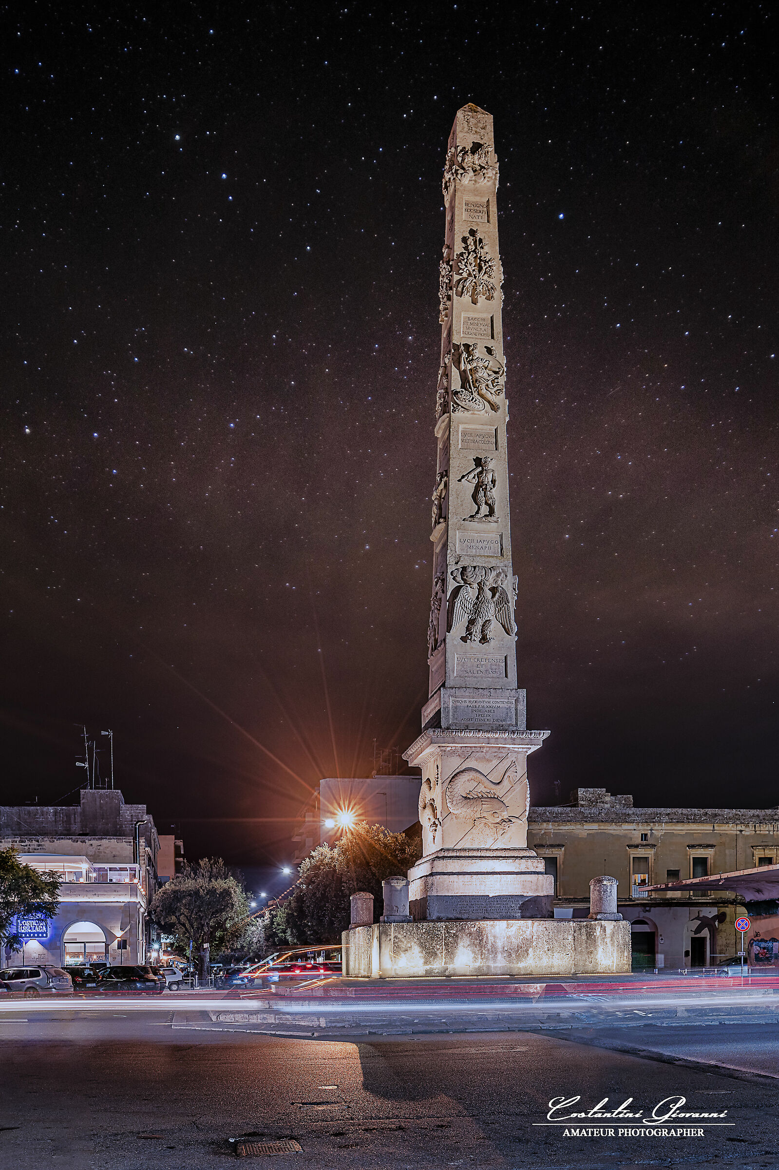 Forme e colori di Lecce...obelisco.